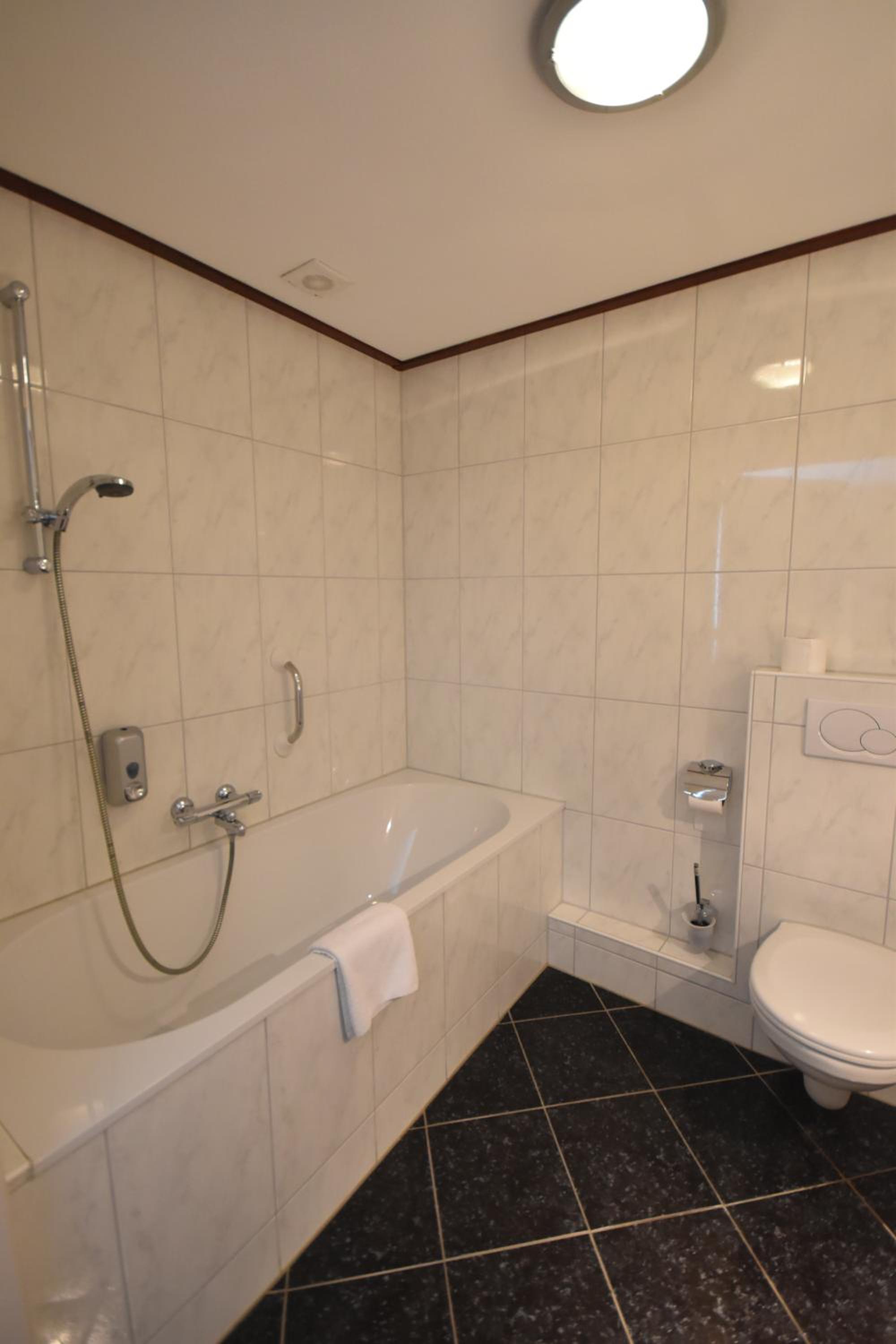 Double Room - Photo 2