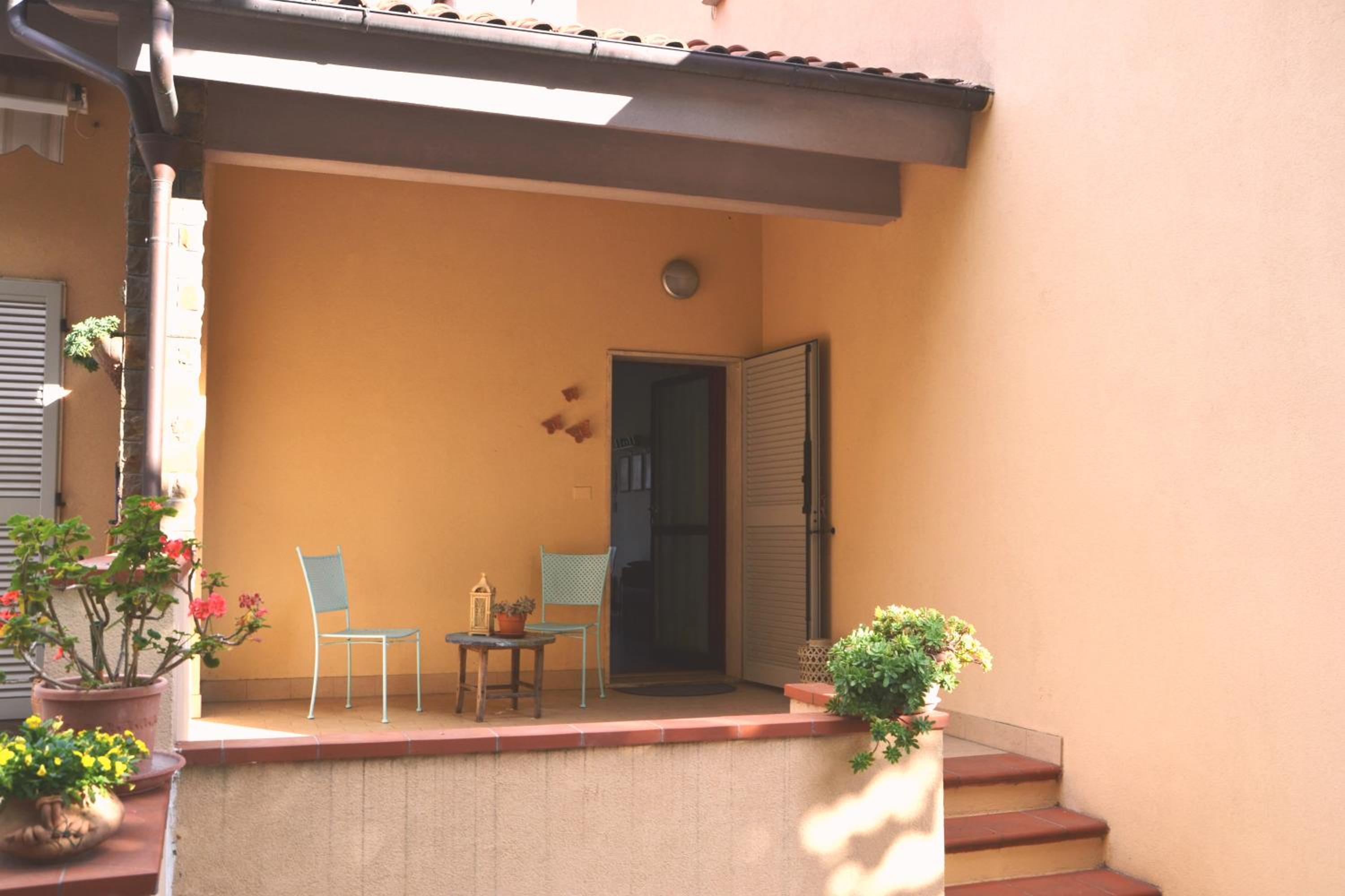 Apartment - Ground Floor photo 2