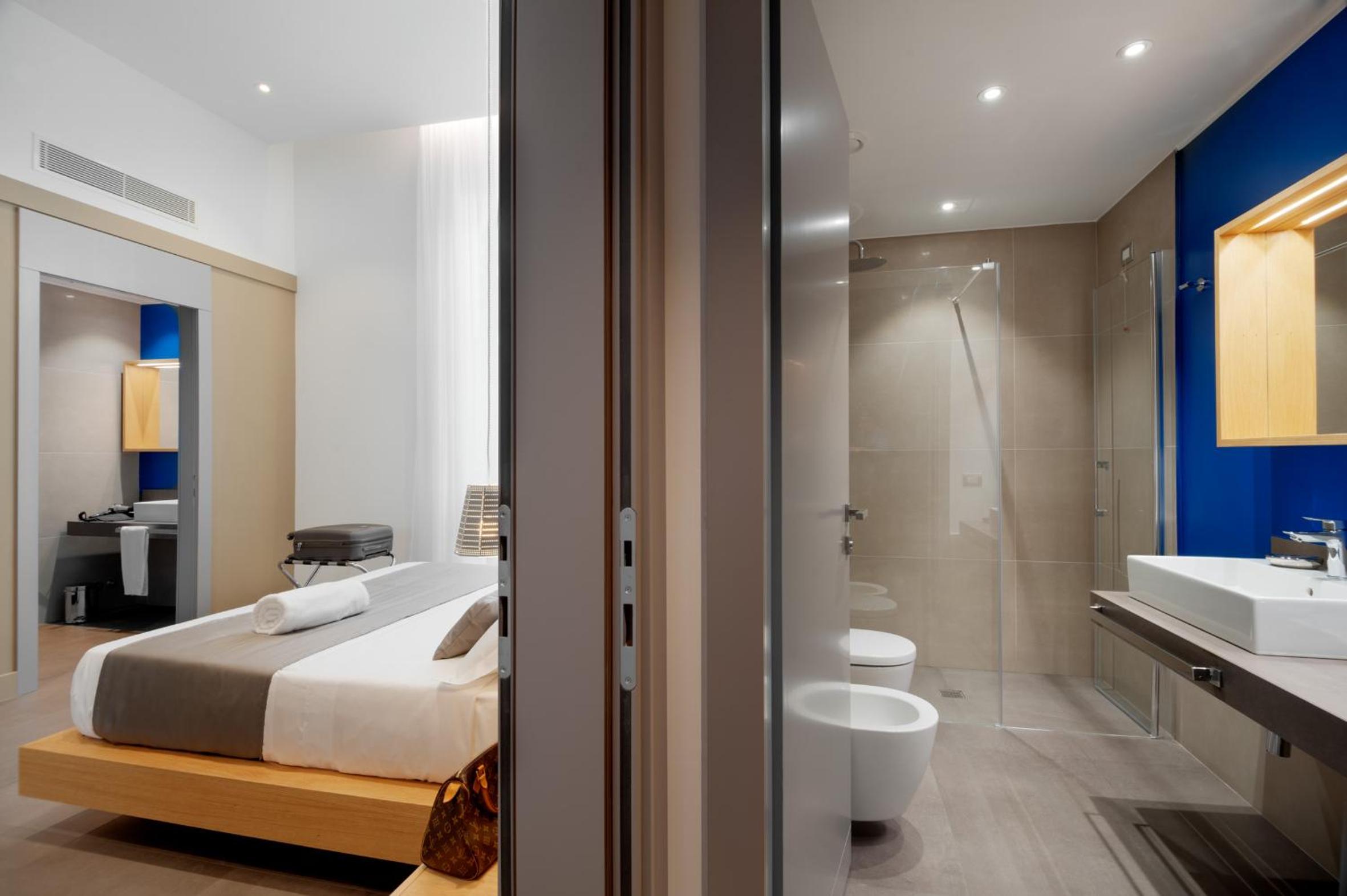 Superior Triple Room photo 3