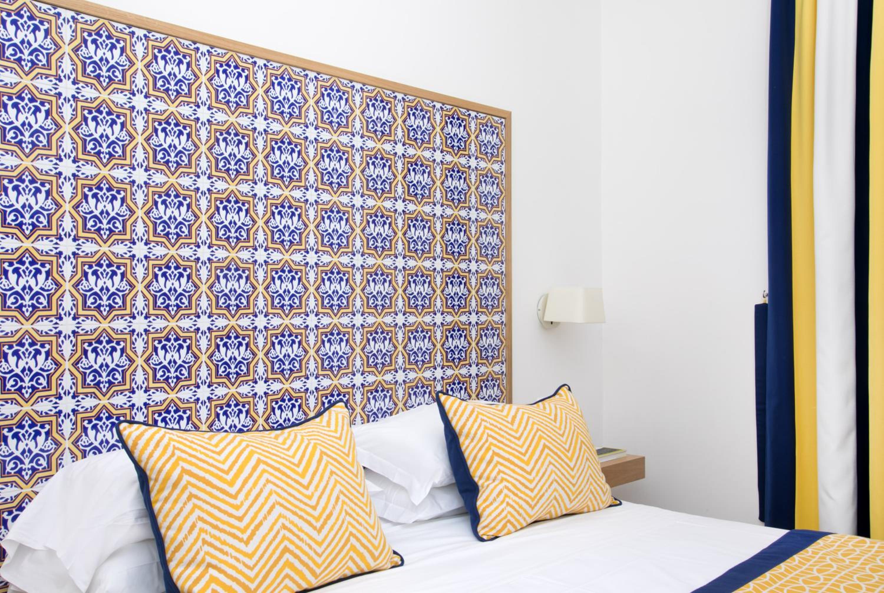 Superior Triple Room with Sea View - Photo 14
