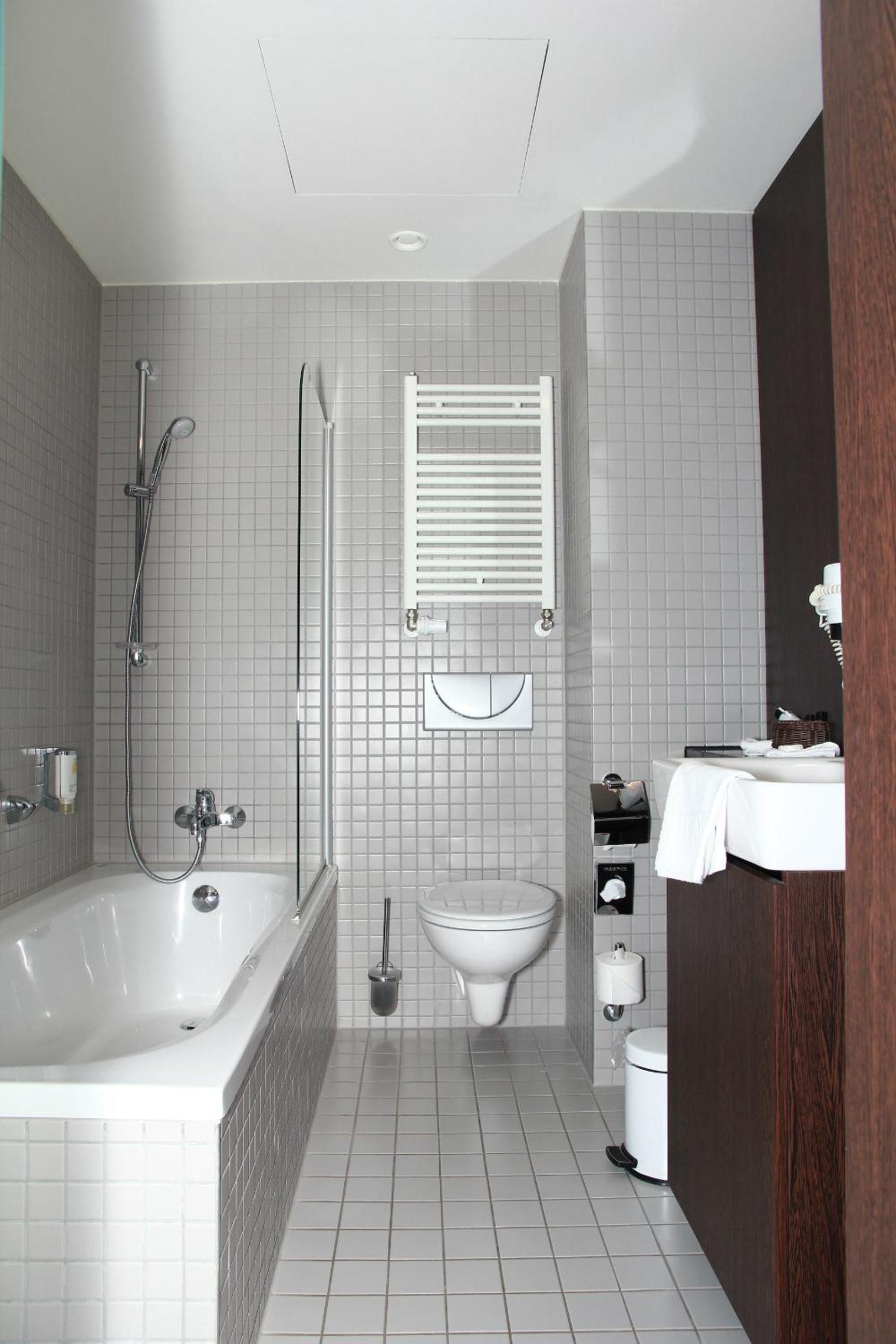 Double Room - Photo 5