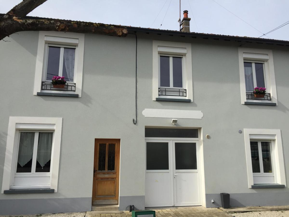Studio (2 adults + 3 children)
