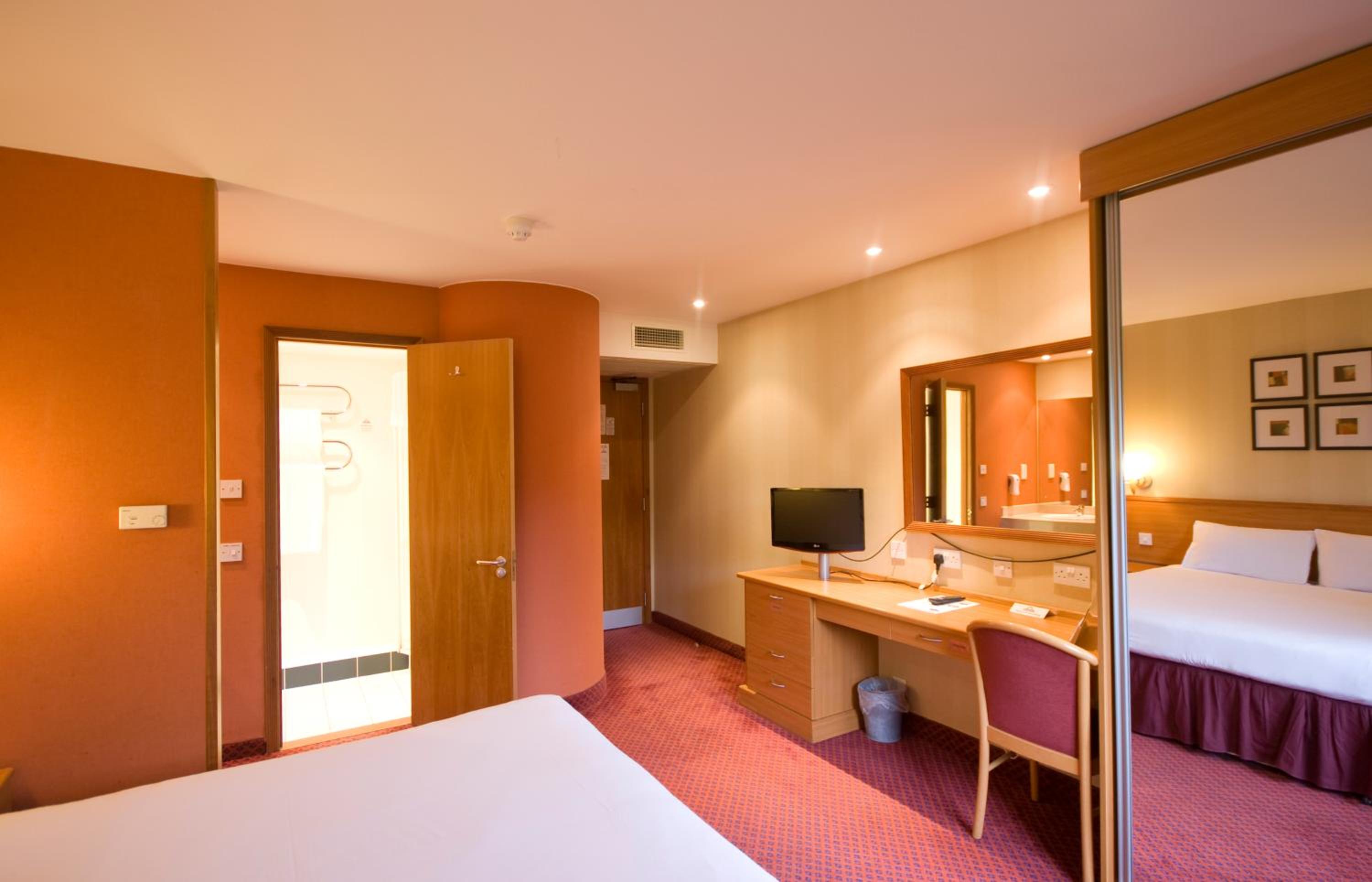 Double Room - Photo 3