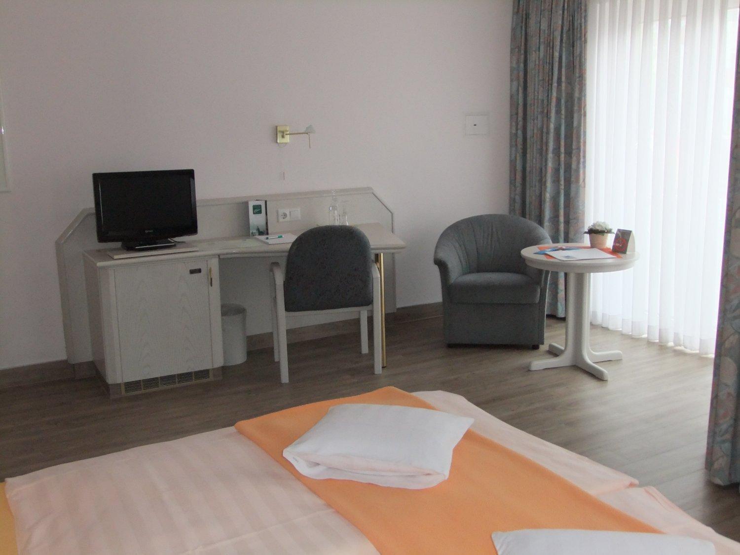 Double Room - Photo 2