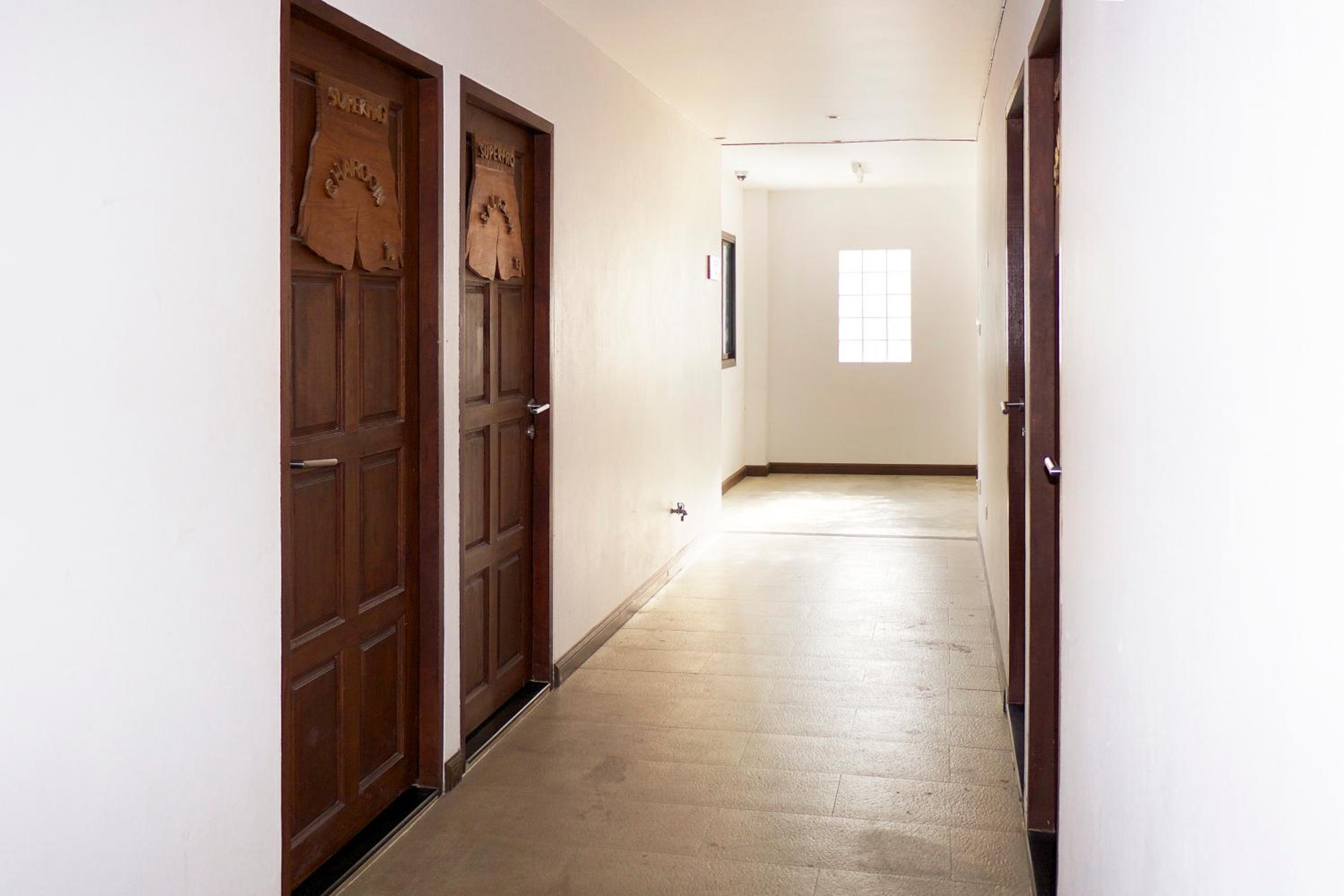 Standard Double or Twin Room photo 2