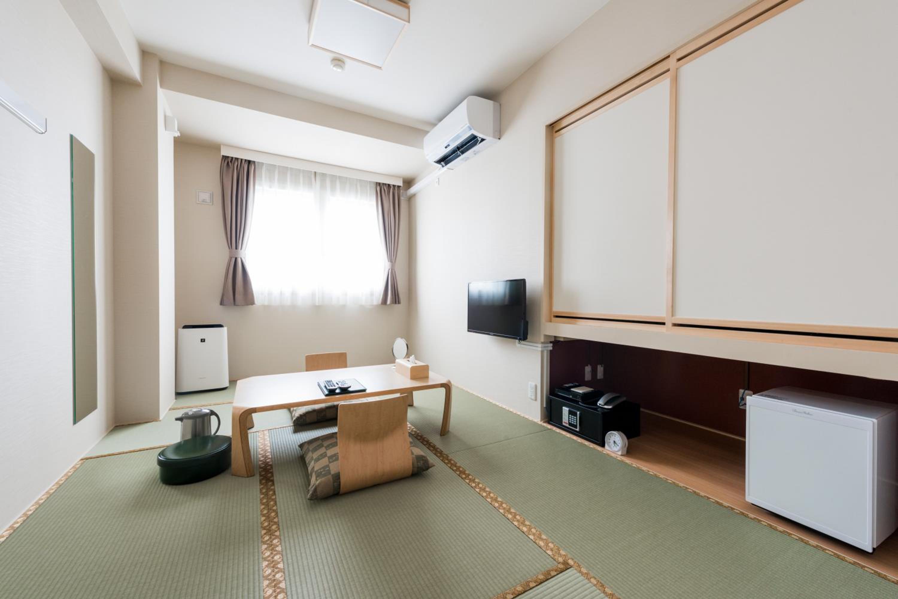 Japanese-Style Quadruple Room photo 1