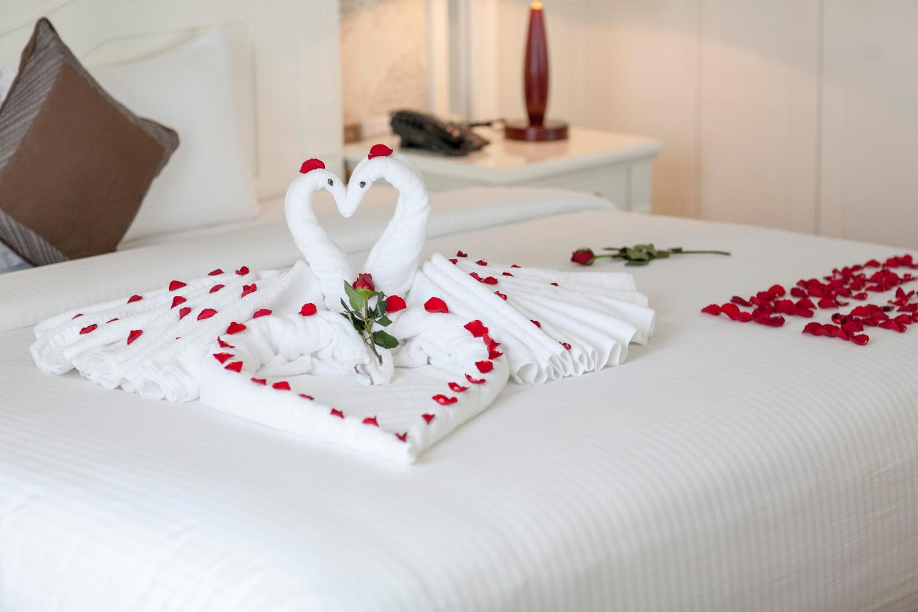 Deluxe Double Room with River View photo 2