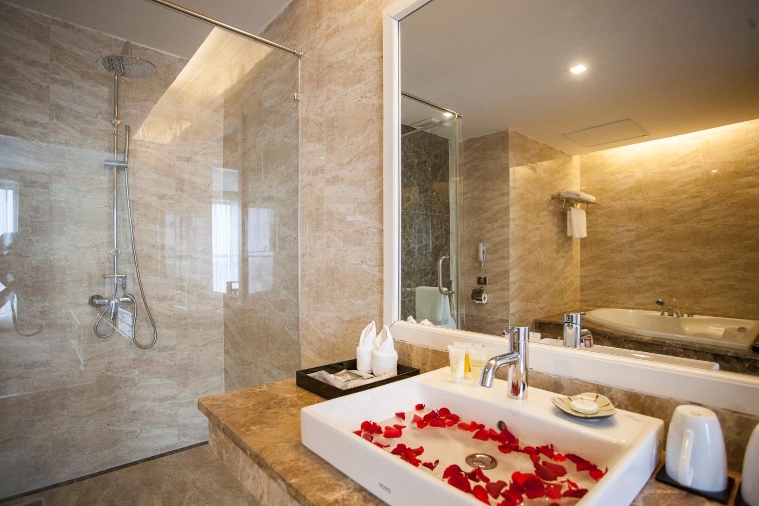 Executive Suite River View with Jaccuzi photo 2