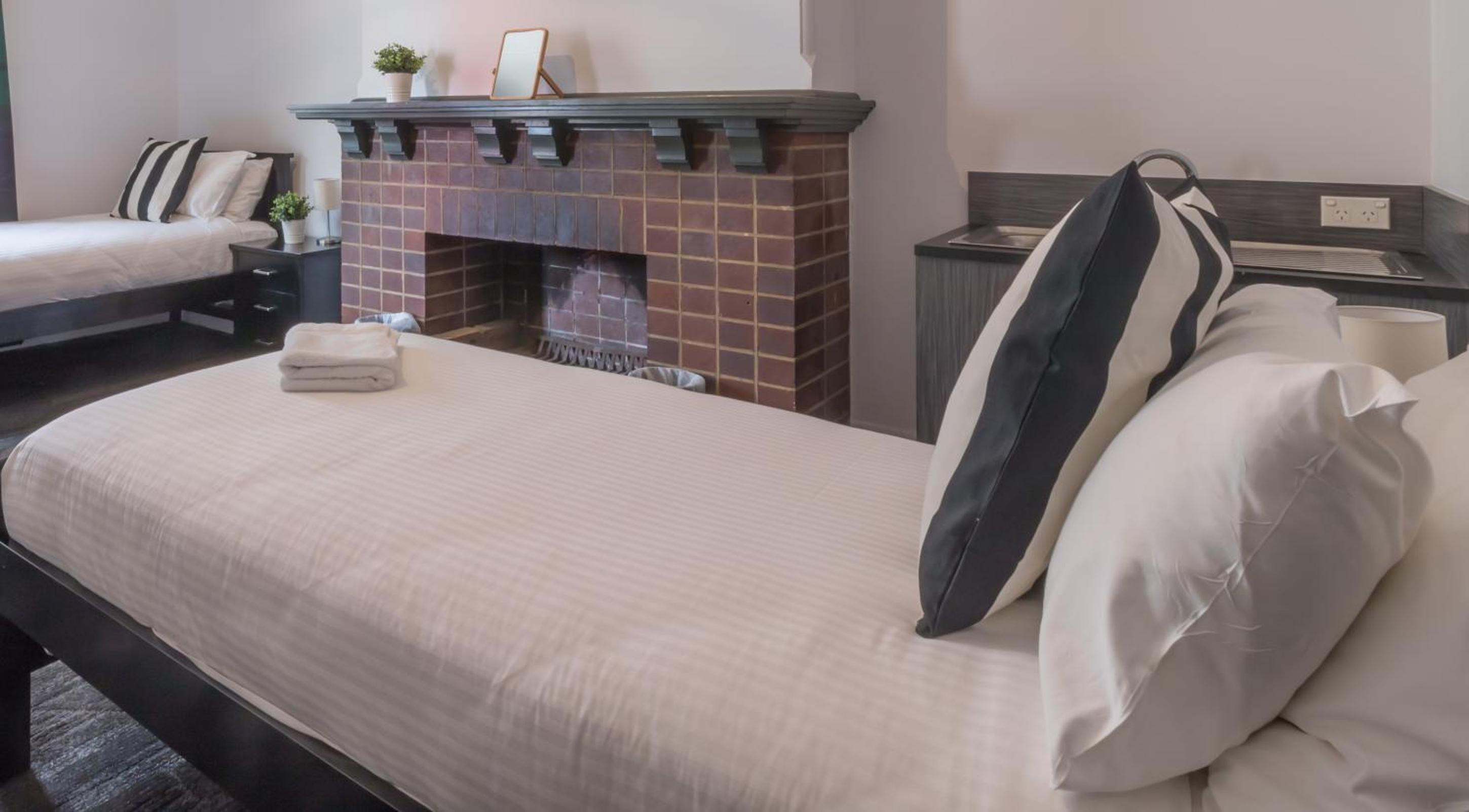 Twin Room with Shared Bathroom
