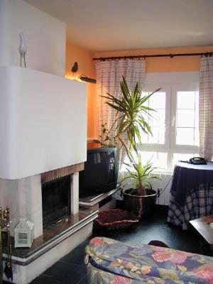 Cottage (8 Adults) photo 2