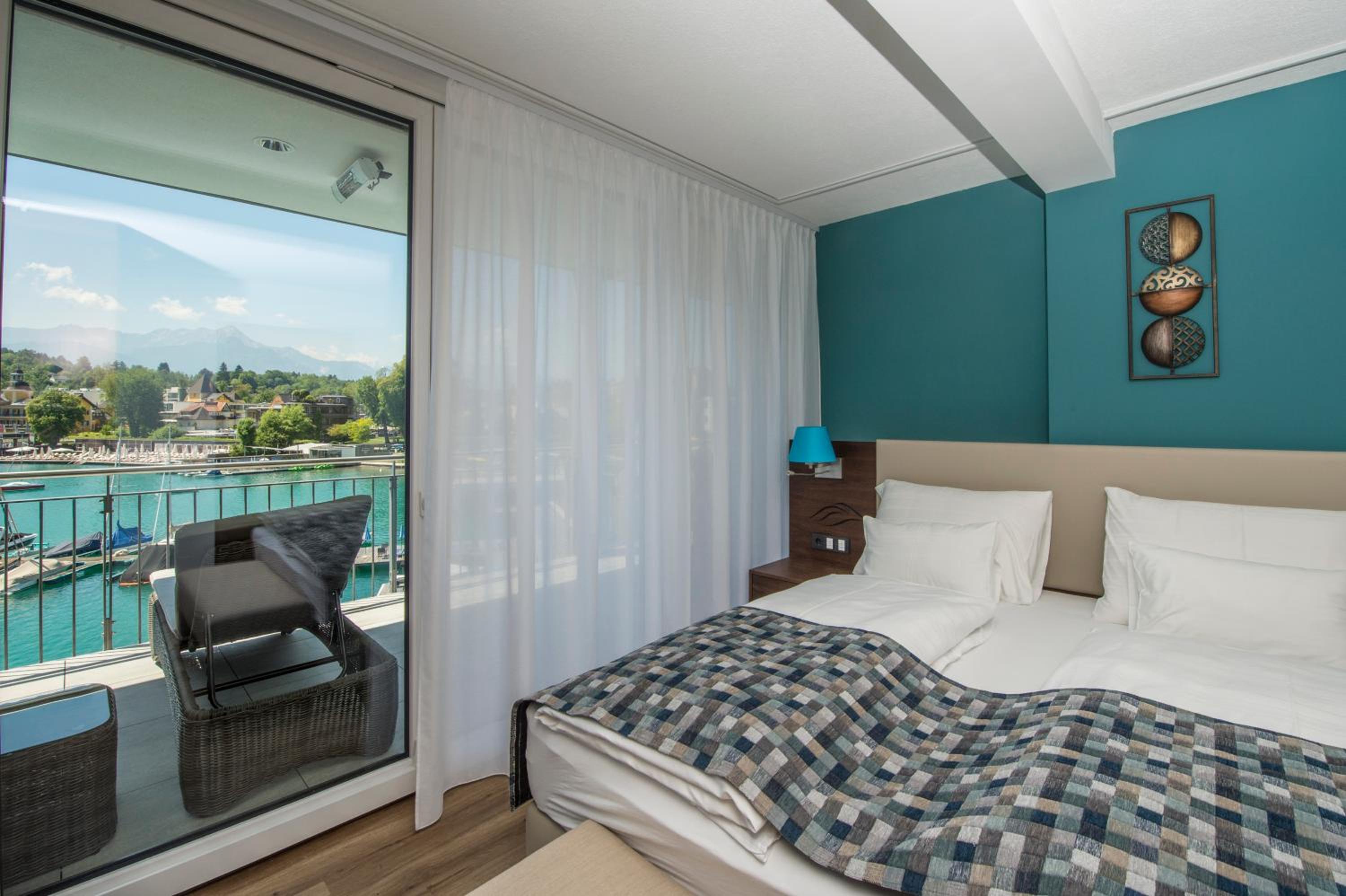 Suite with Balcony photo 1
