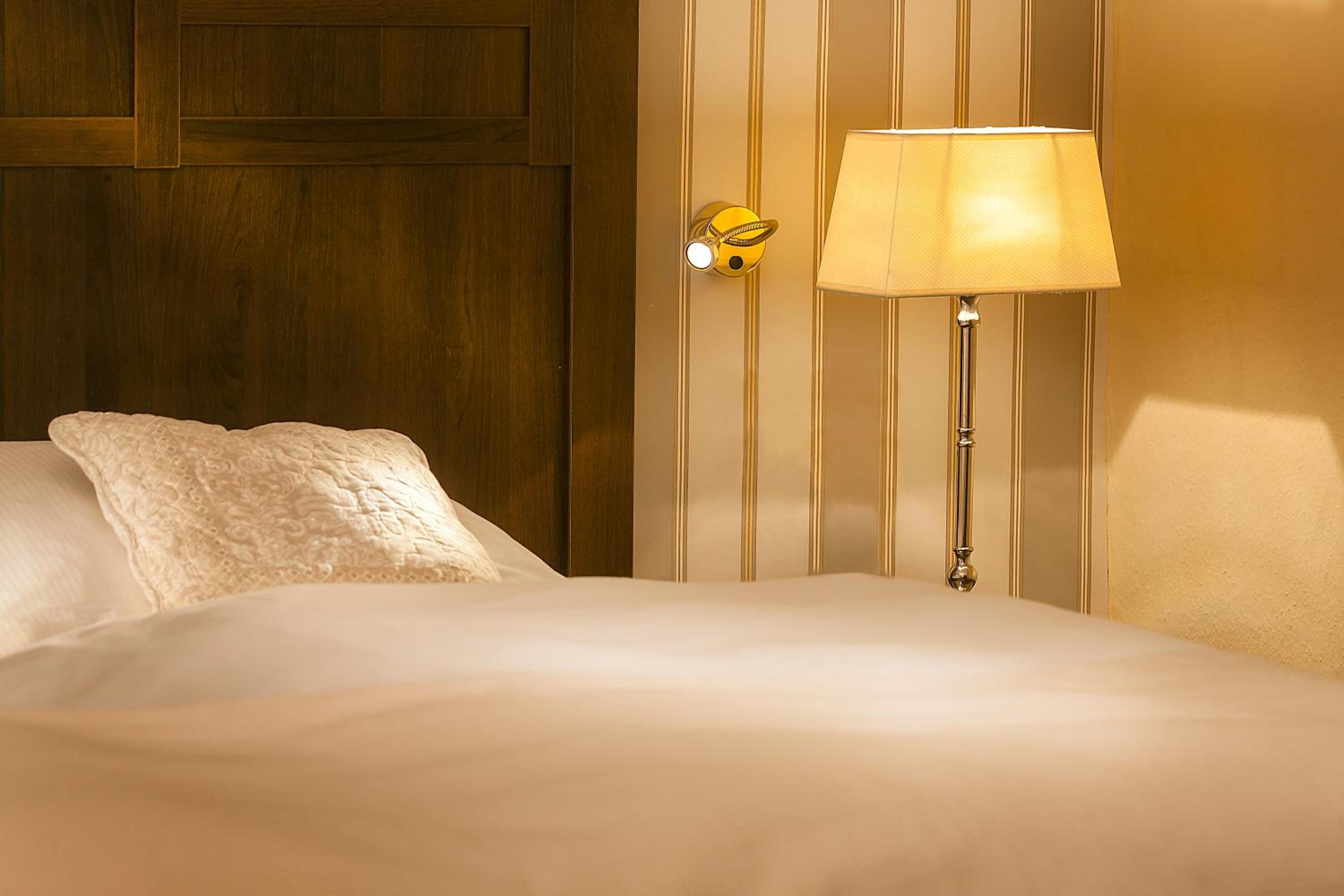 Suite with Kingsize-Bed in Dependance - Photo 3