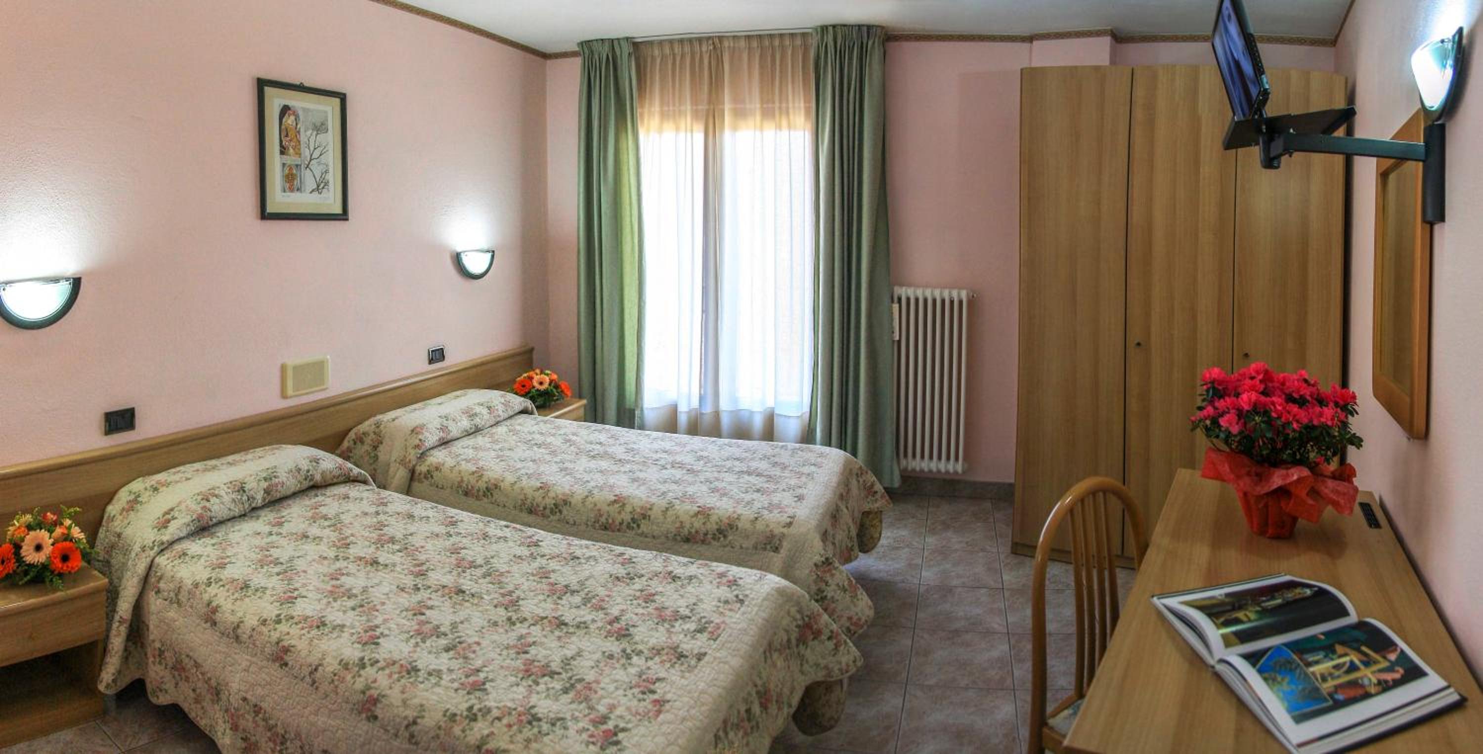 Single Room photo 3