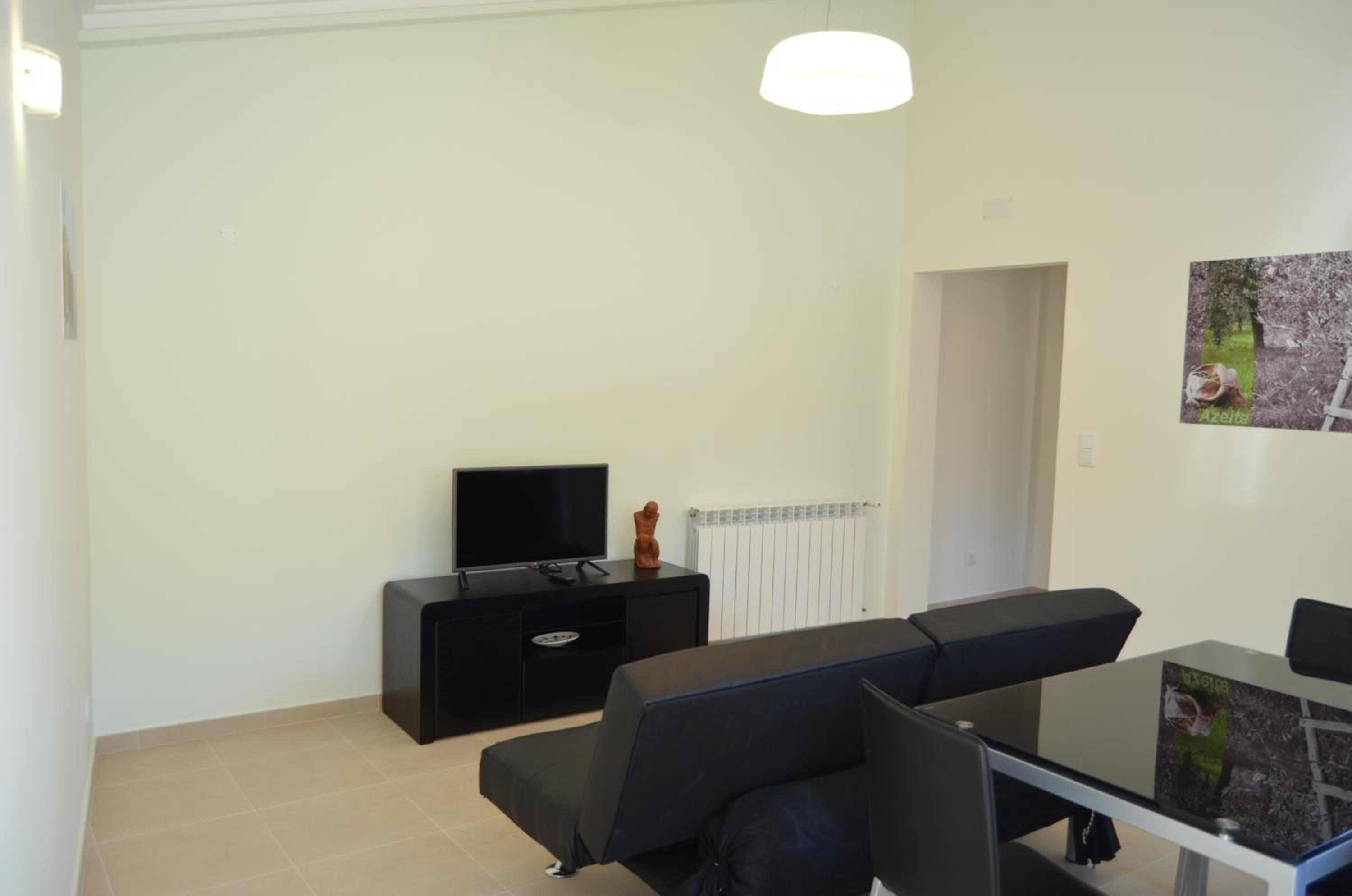 One-Bedroom House photo 1