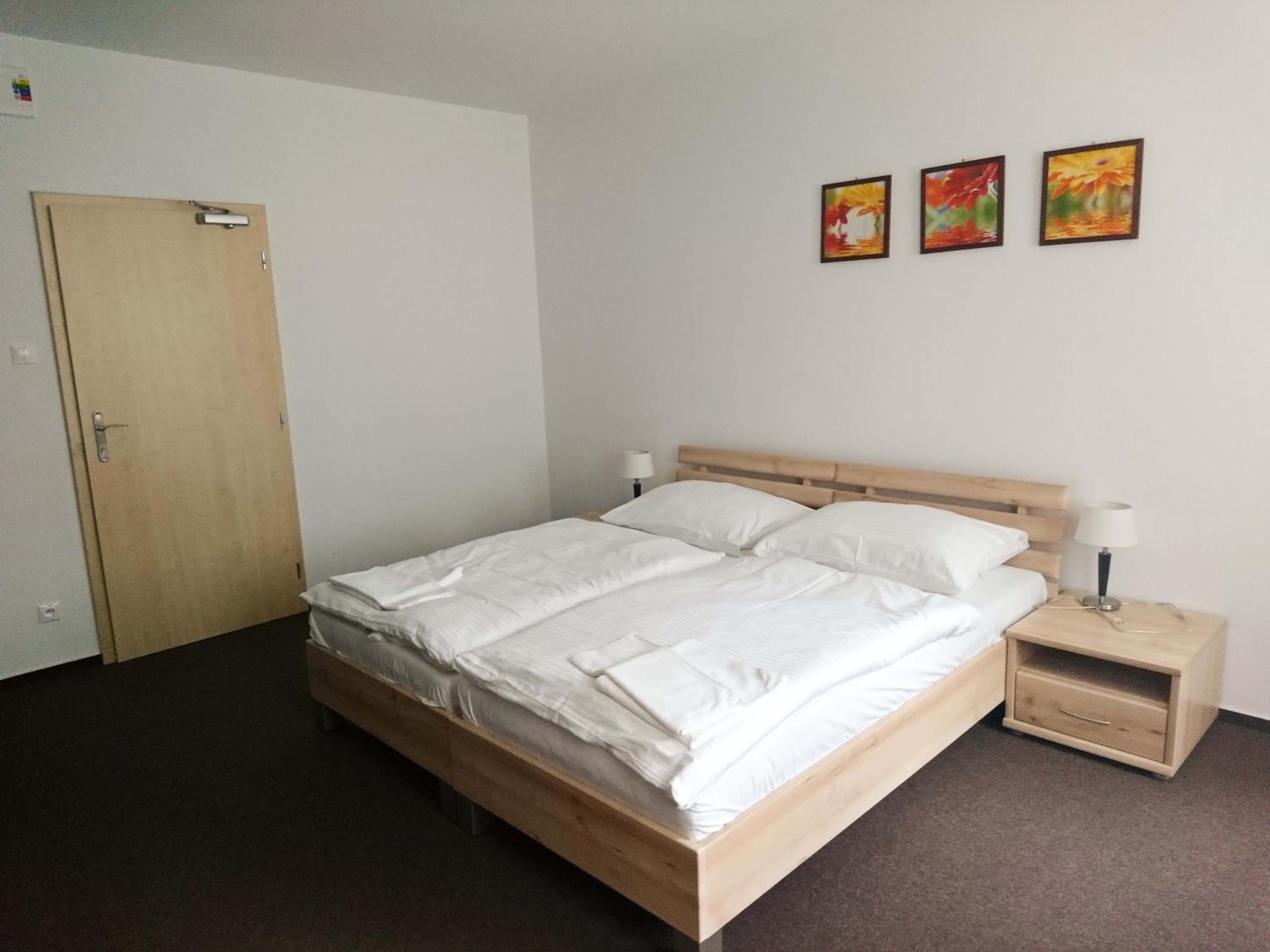 Triple Room with Kitchenette - Photo 5