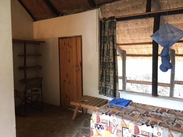 Twin Room with Private Bathroom photo 3