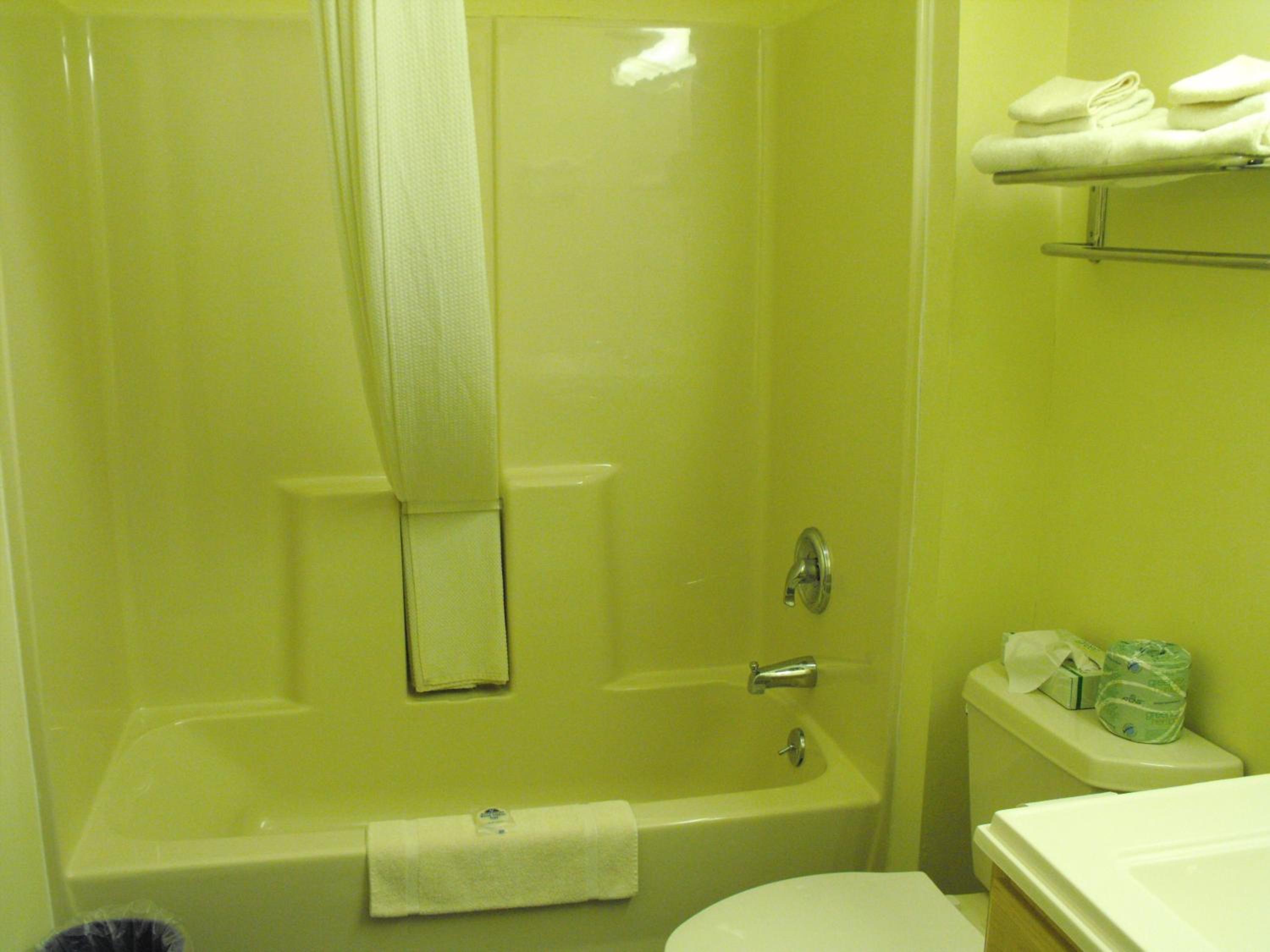 Double Room - Non-Smoking  - Photo 4