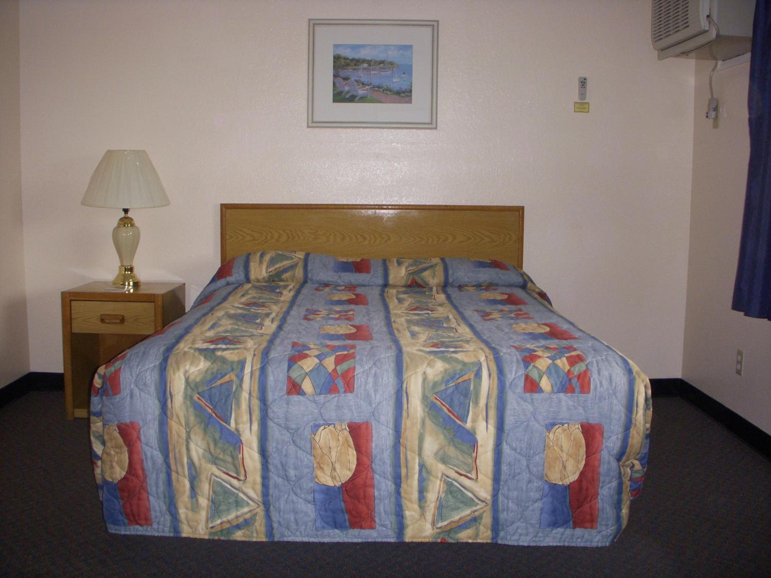 Two-Bedroom Suite - Non-Smoking - Photo 2