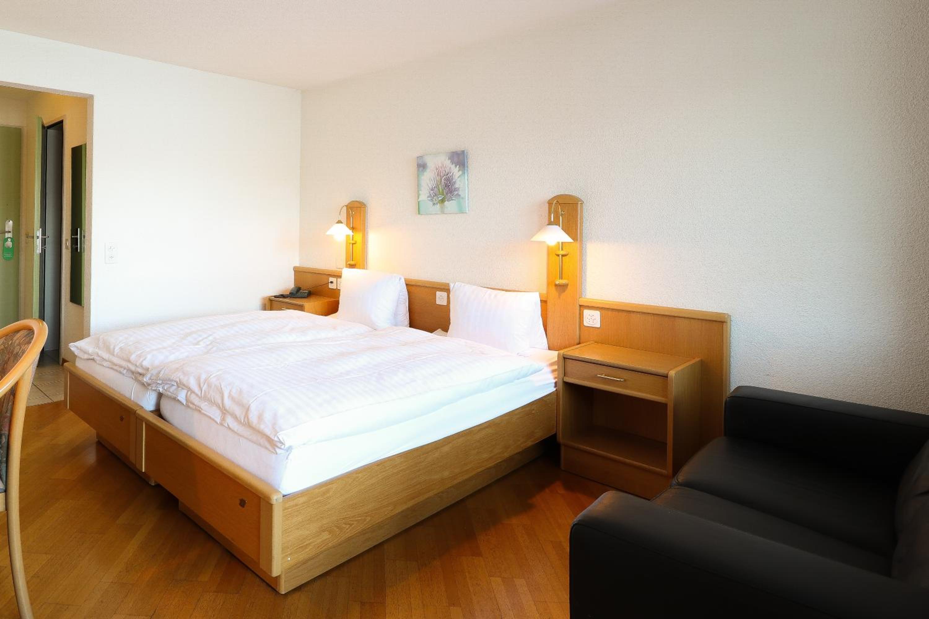 Double Room with Lake View photo 3