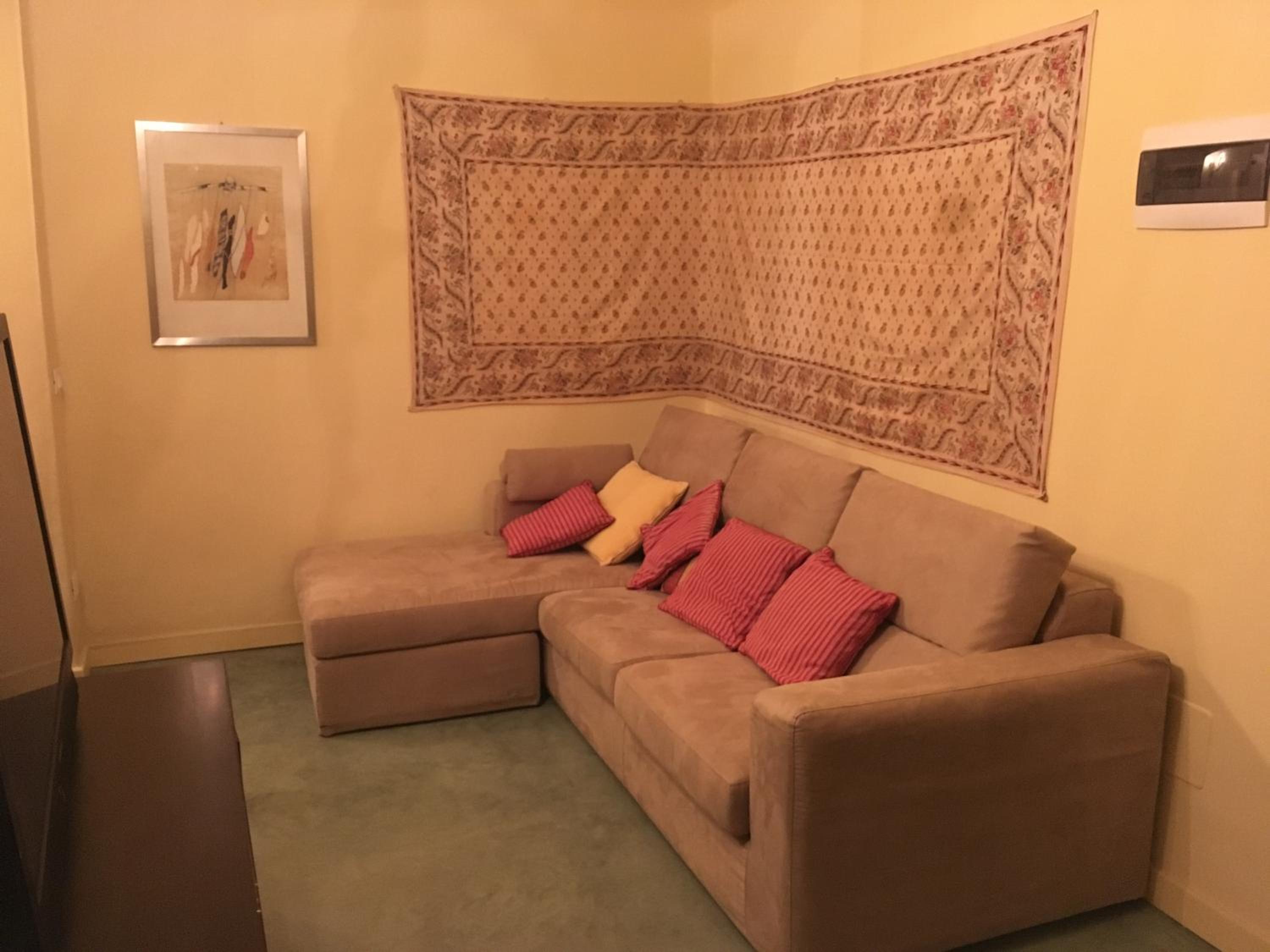 Three-Bedroom Apartment - Photo 66