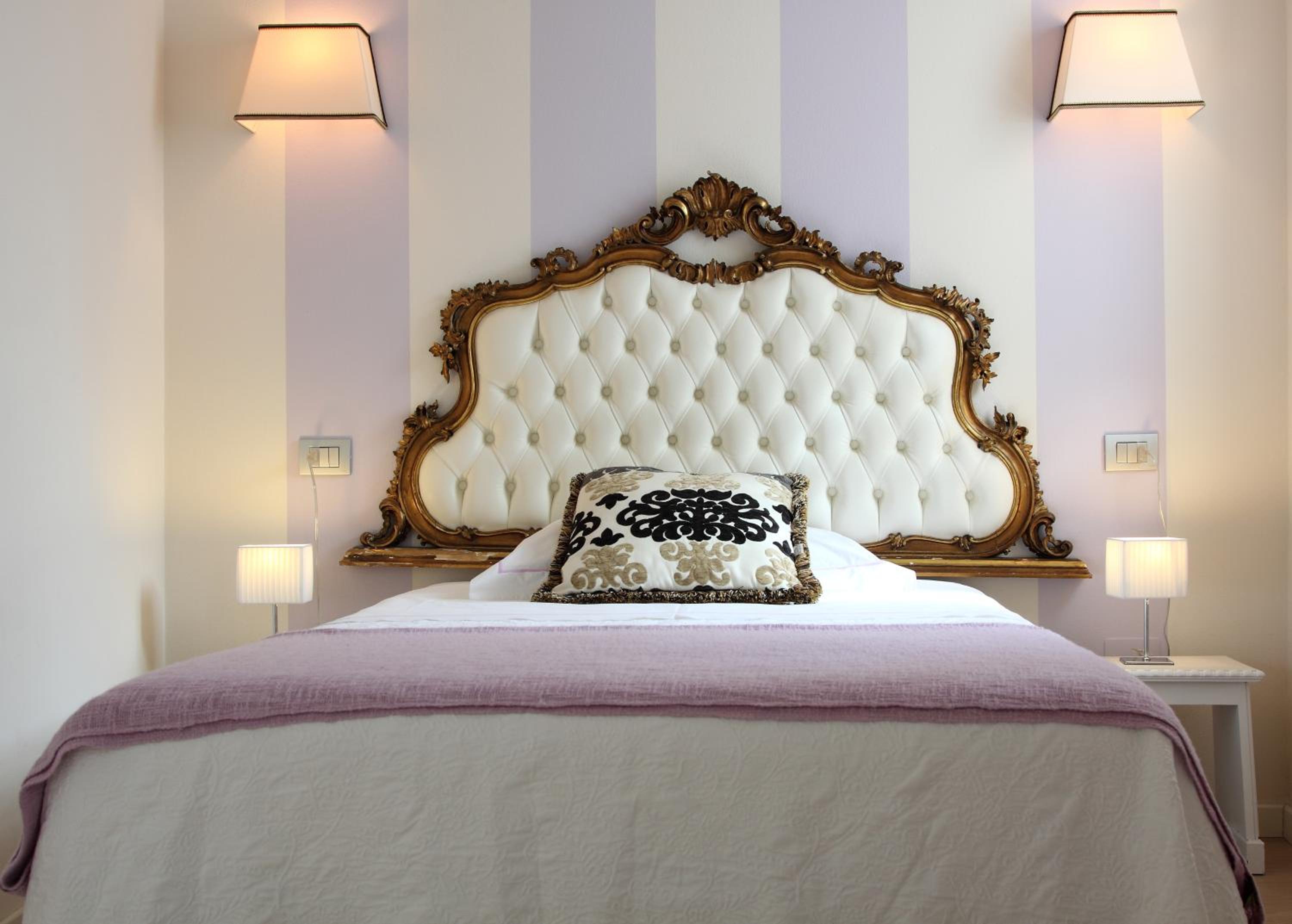 Single Room with Private Bathroom photo 1