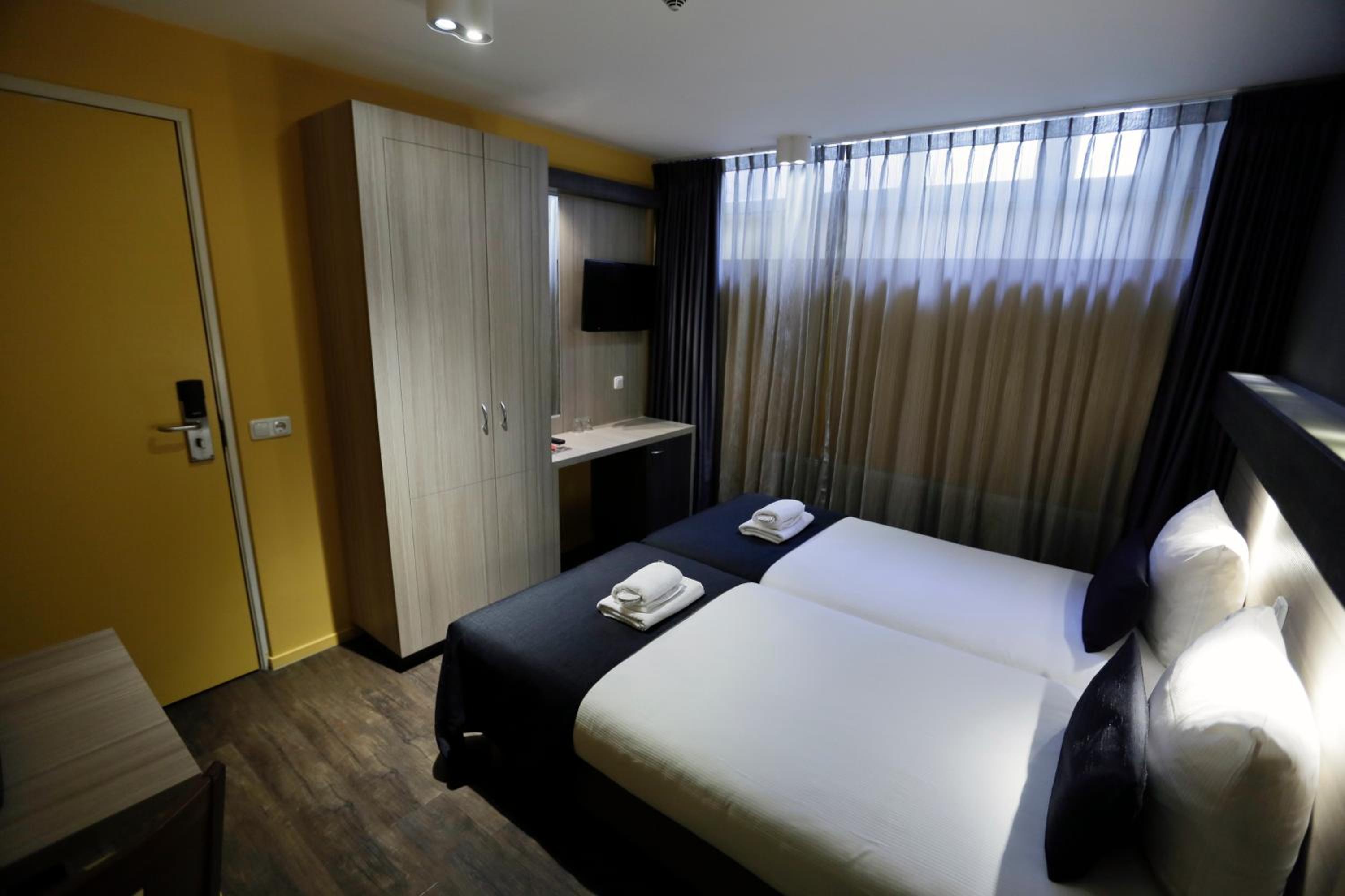 Basement Twin Room