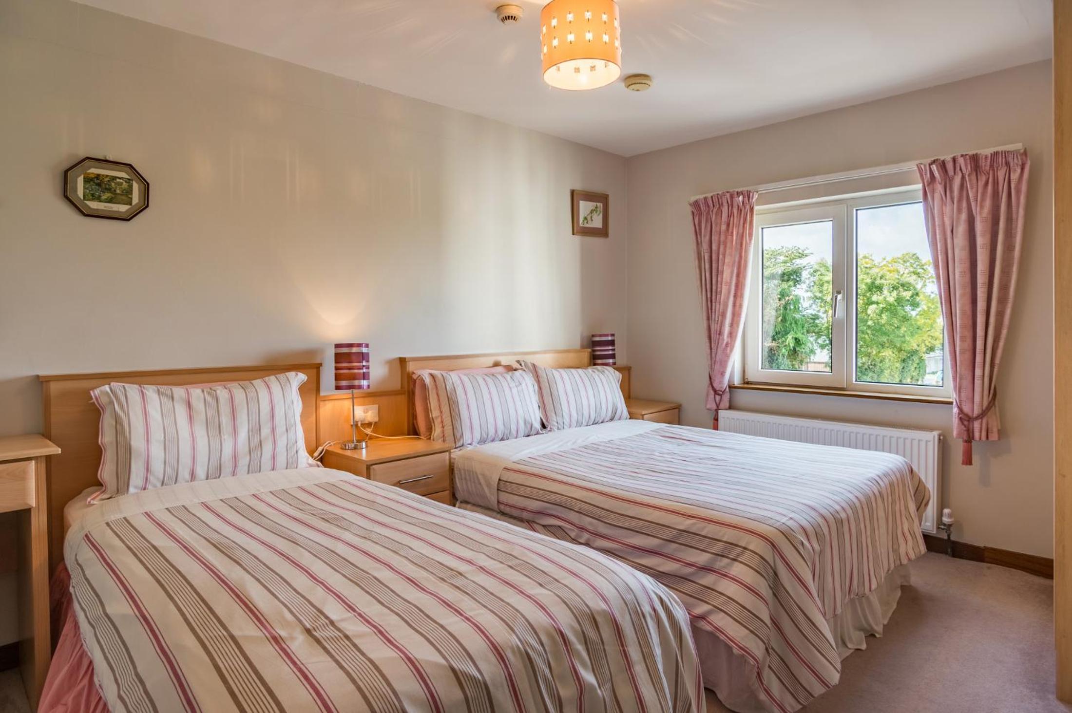 Double or Twin Room photo 3