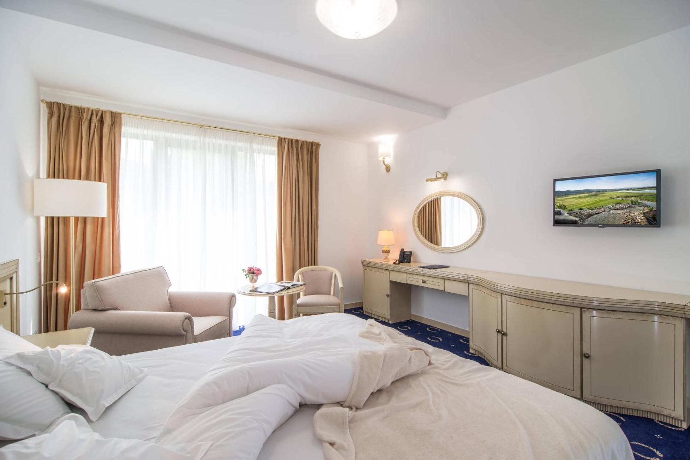 Twin Room - Photo 4