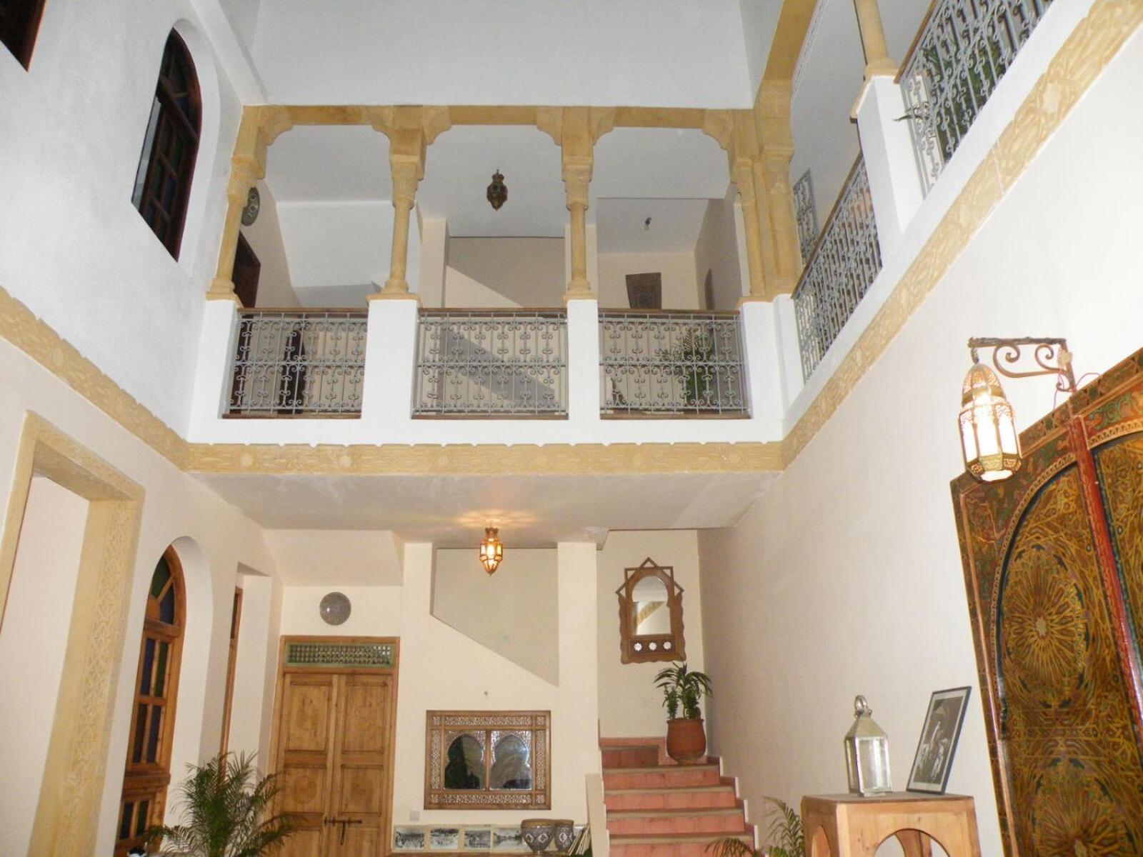 Double Room with Patio View - Photo 14