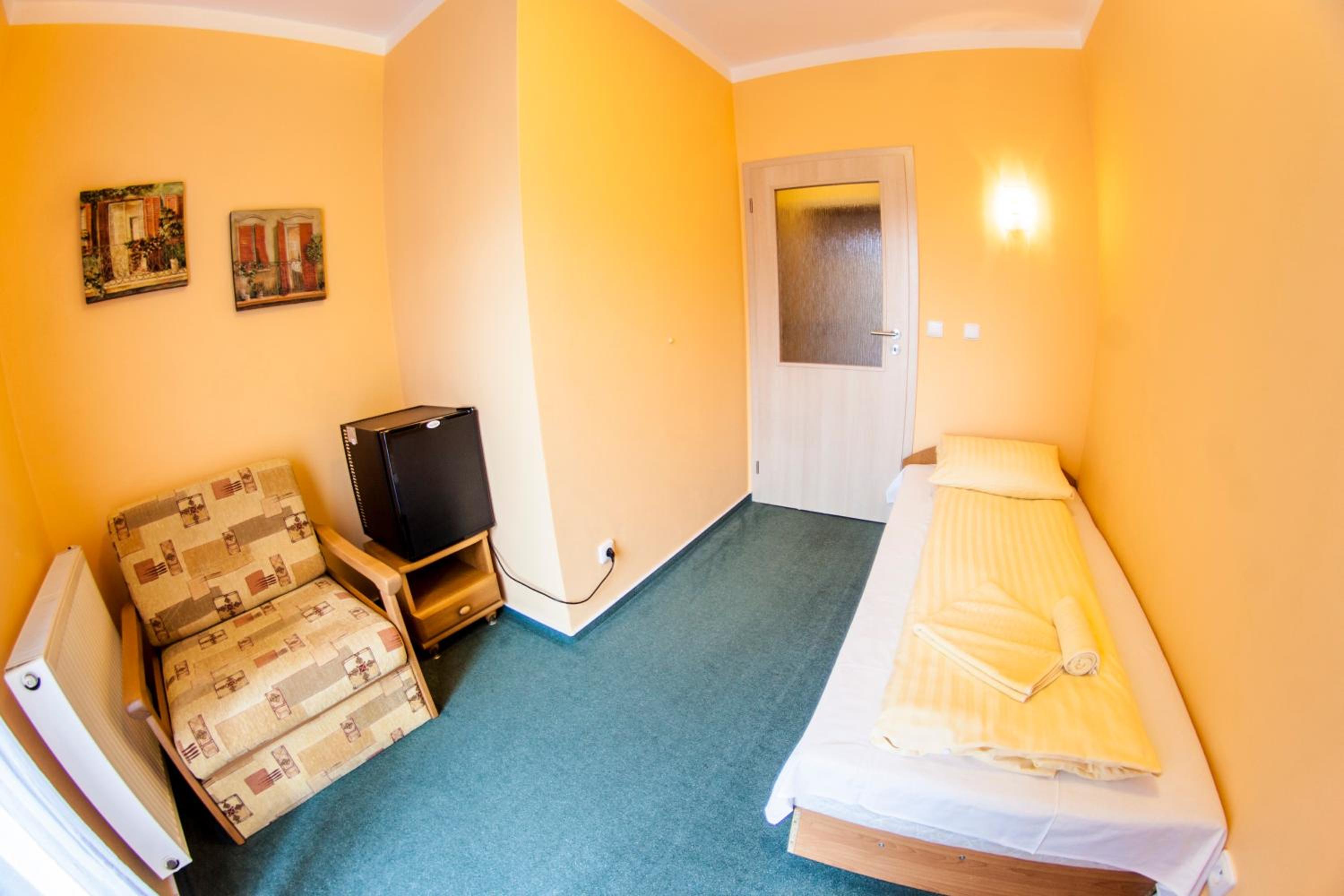 Standard Triple Room photo 1