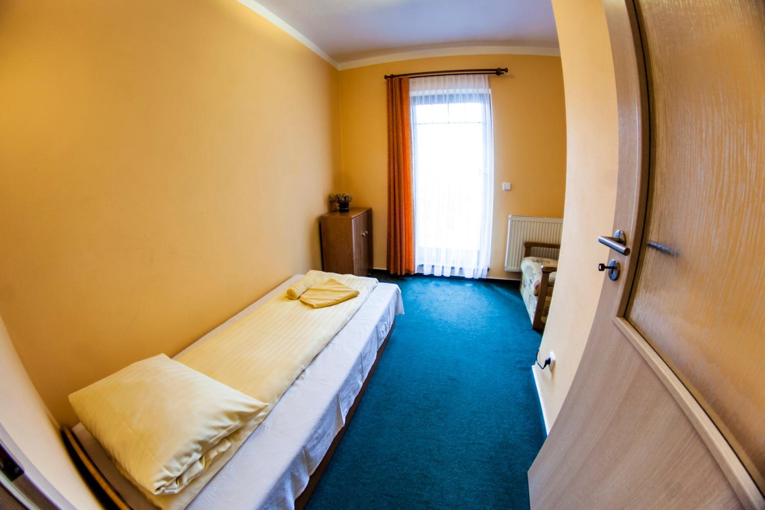 Single Room photo 3