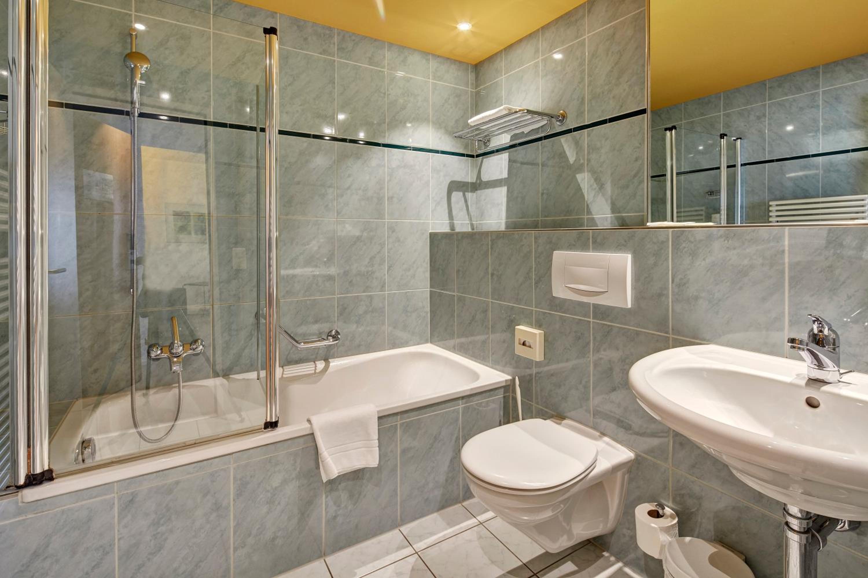 Double Room - Photo 5