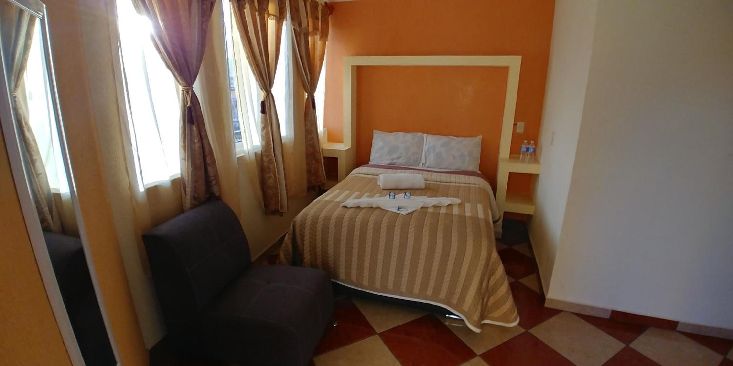 Double Room - Photo 1