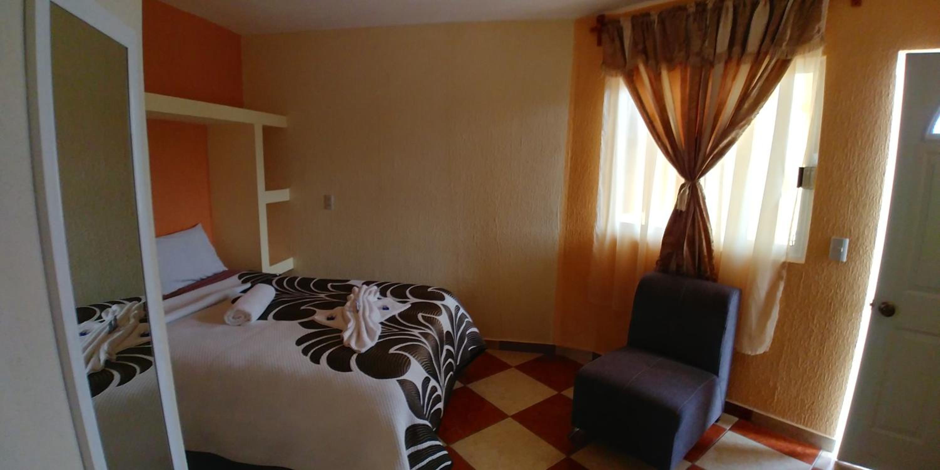 Double Room - Photo 2
