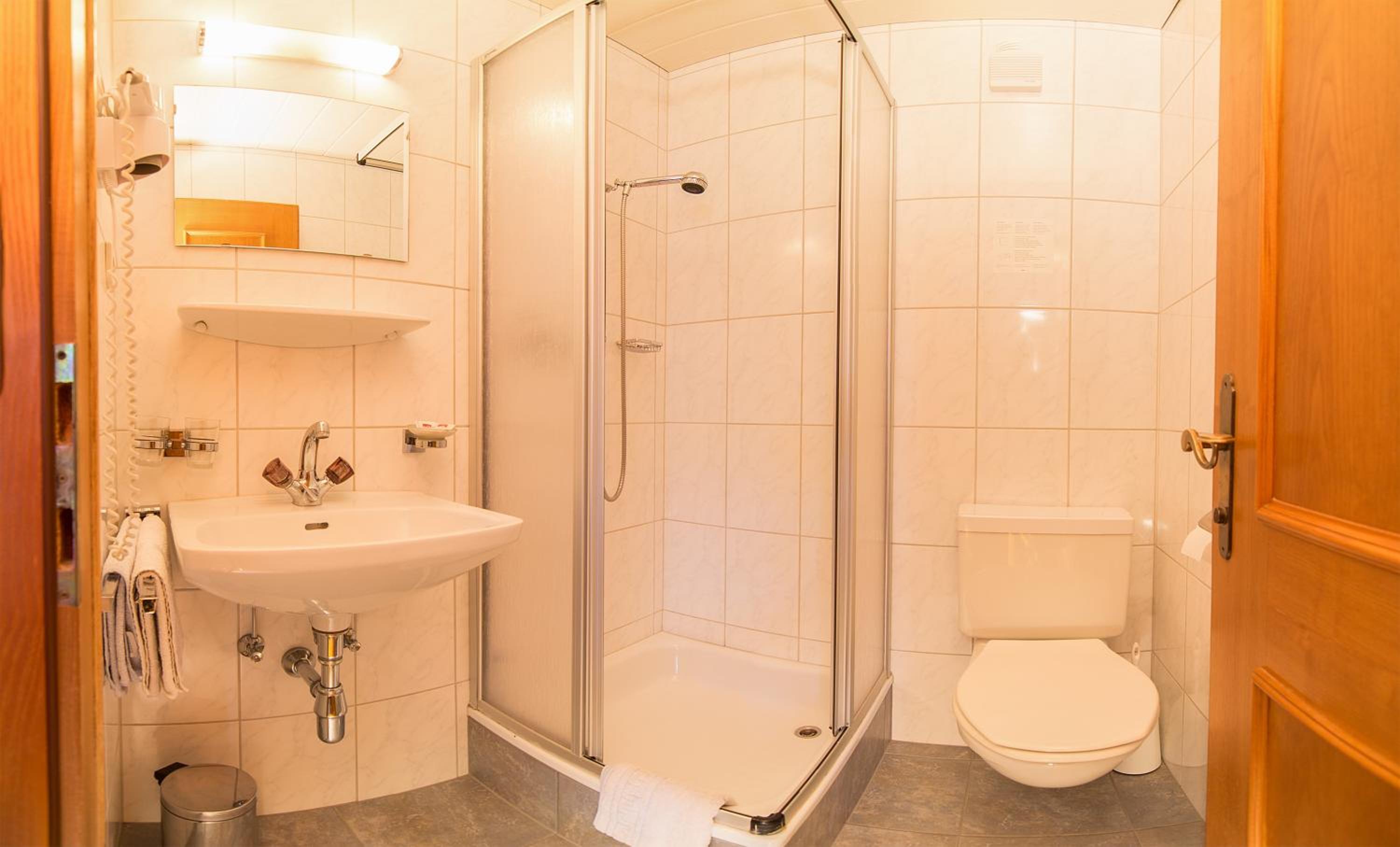 Single Room photo 2