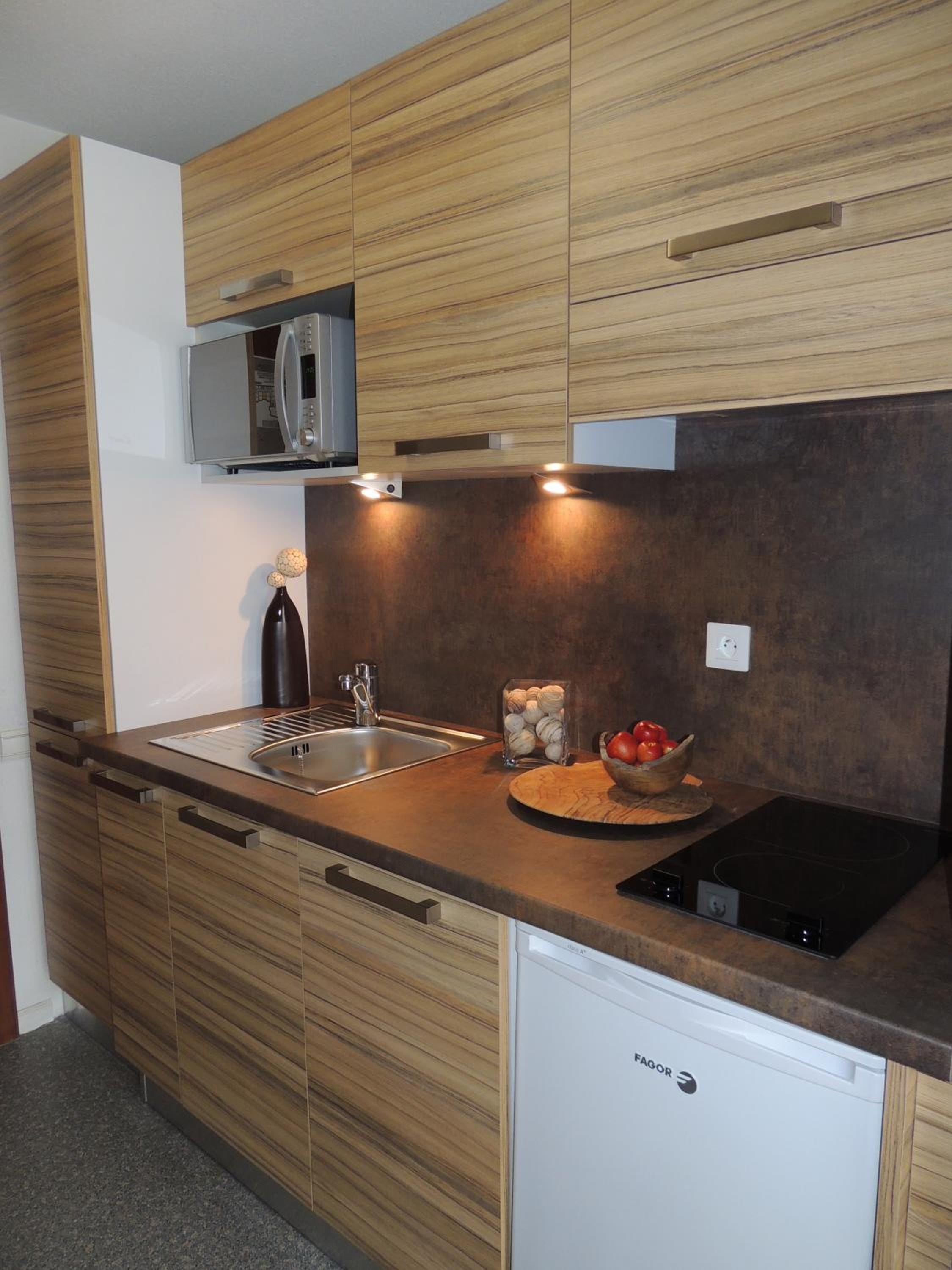 Studio (2 Adults) - Photo 7