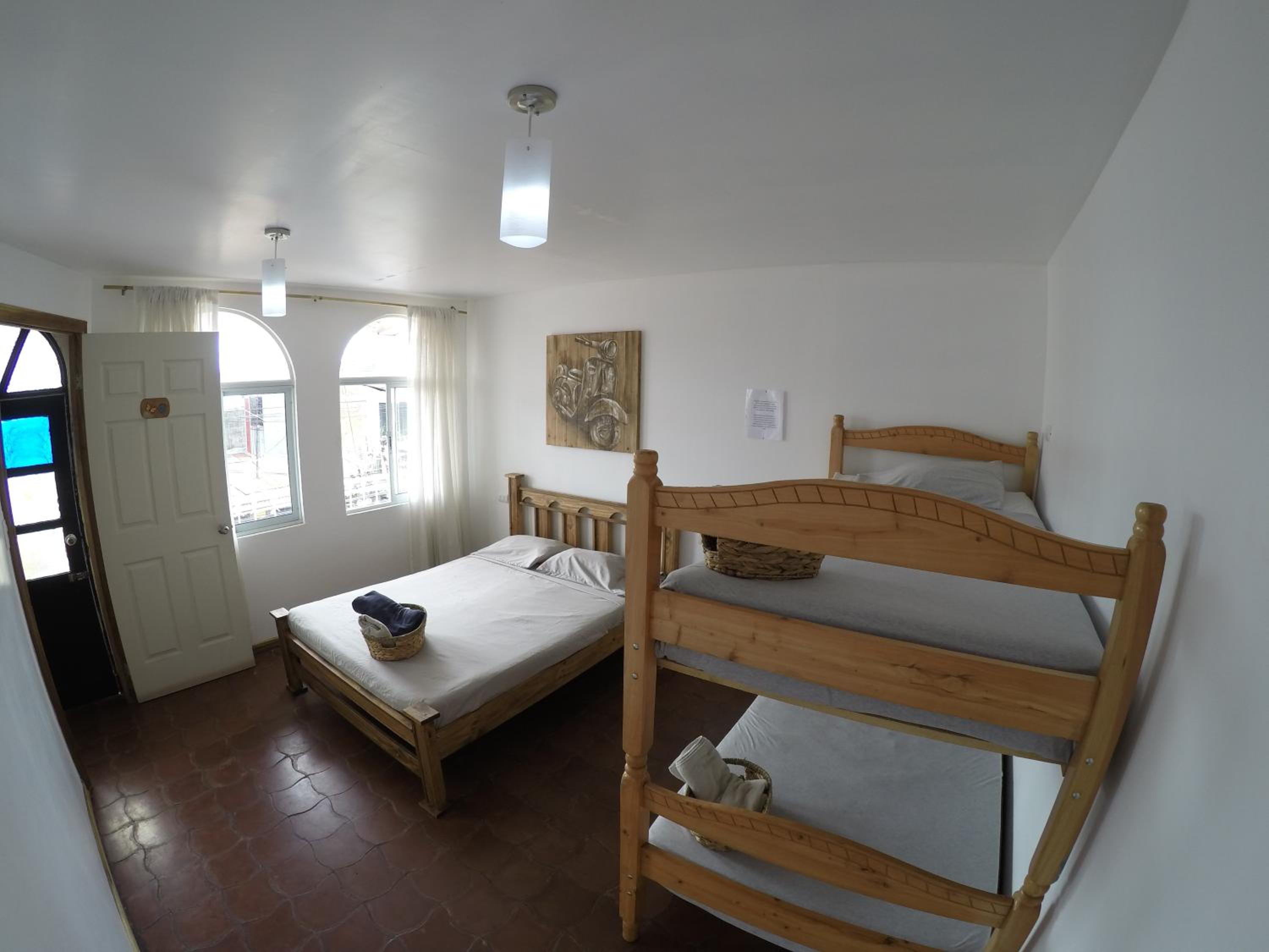 Standard Room With Shared Bathroom photo 1