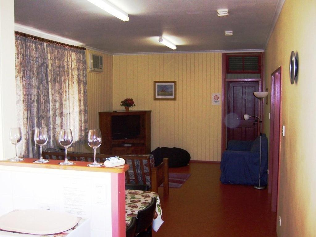 Two-Bedroom Cottage photo 3