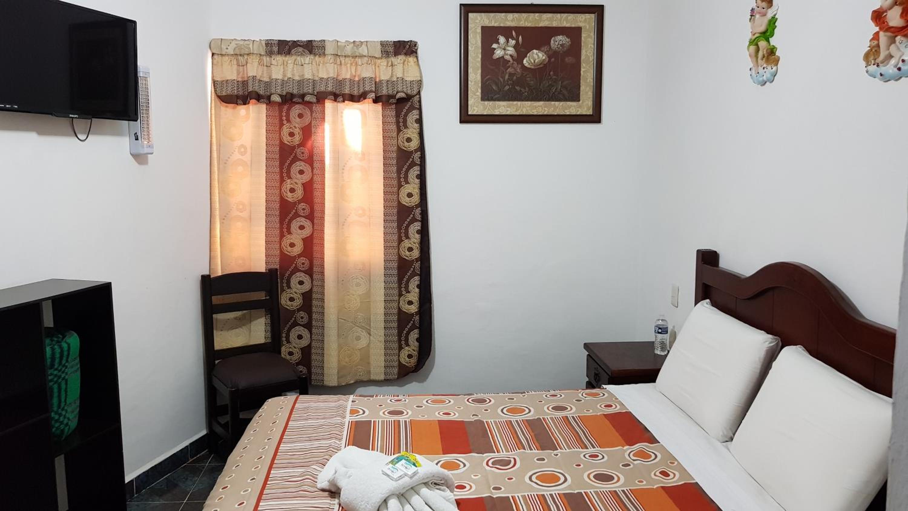 Queen Room photo 3