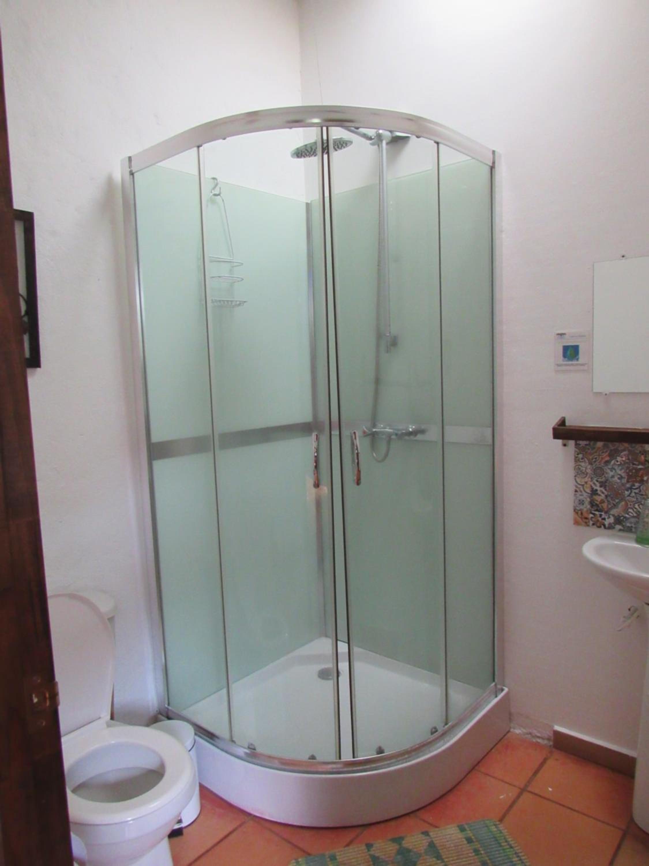 Private Double - Private Bathroom - Standard photo 3