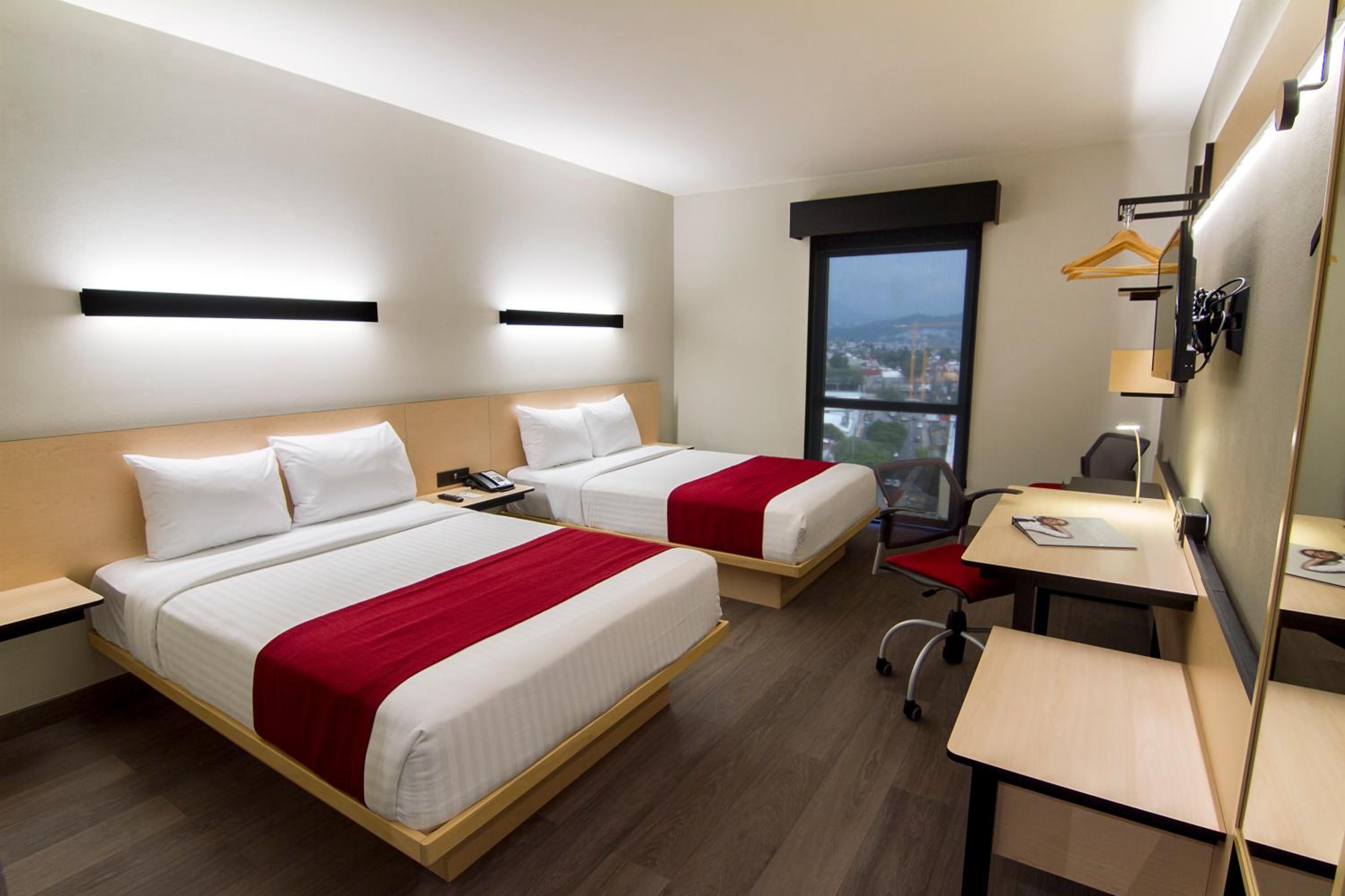 Double Room with Two Double Beds - Photo 1