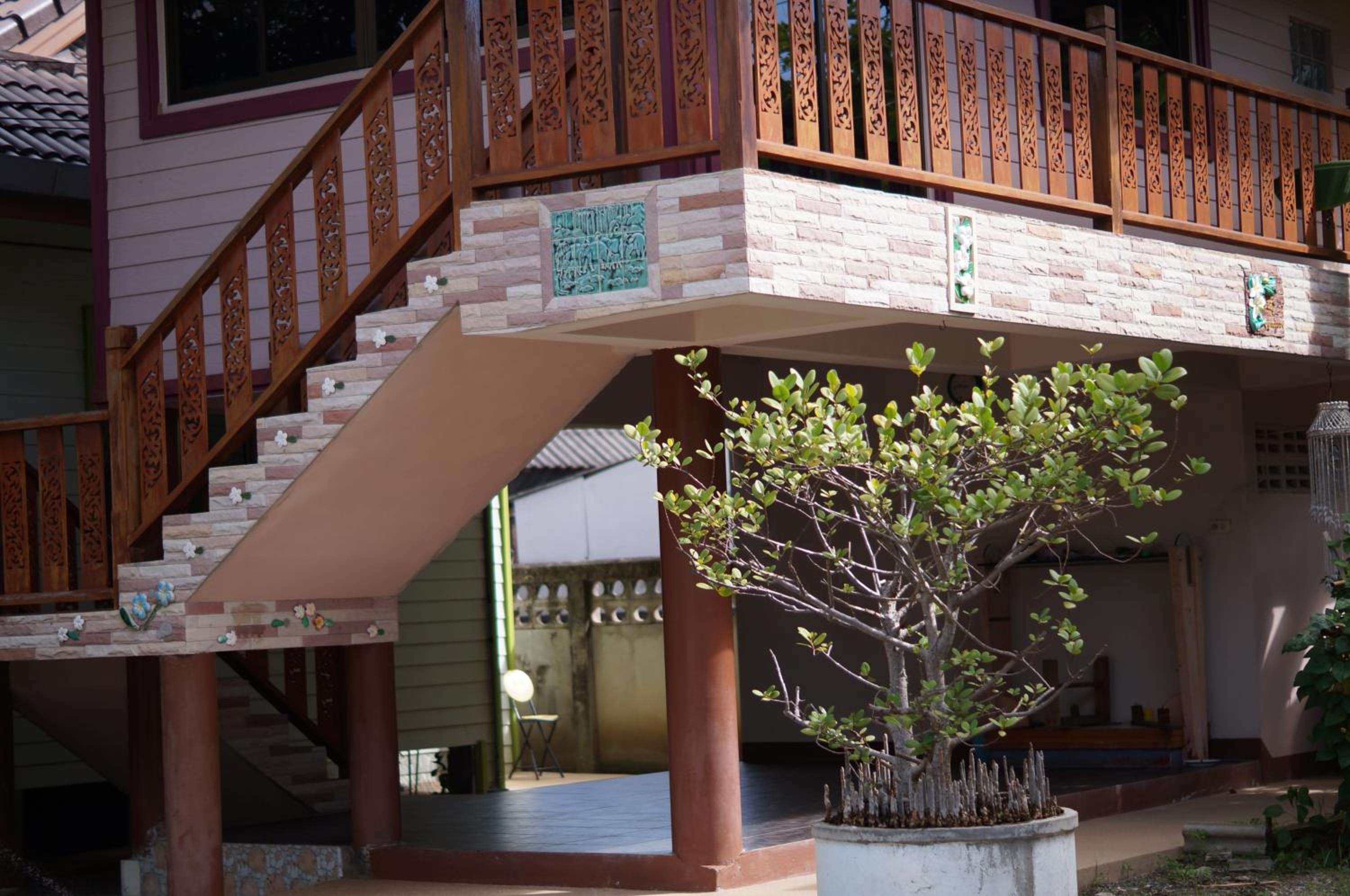 Family Room with Balcony - Photo 6