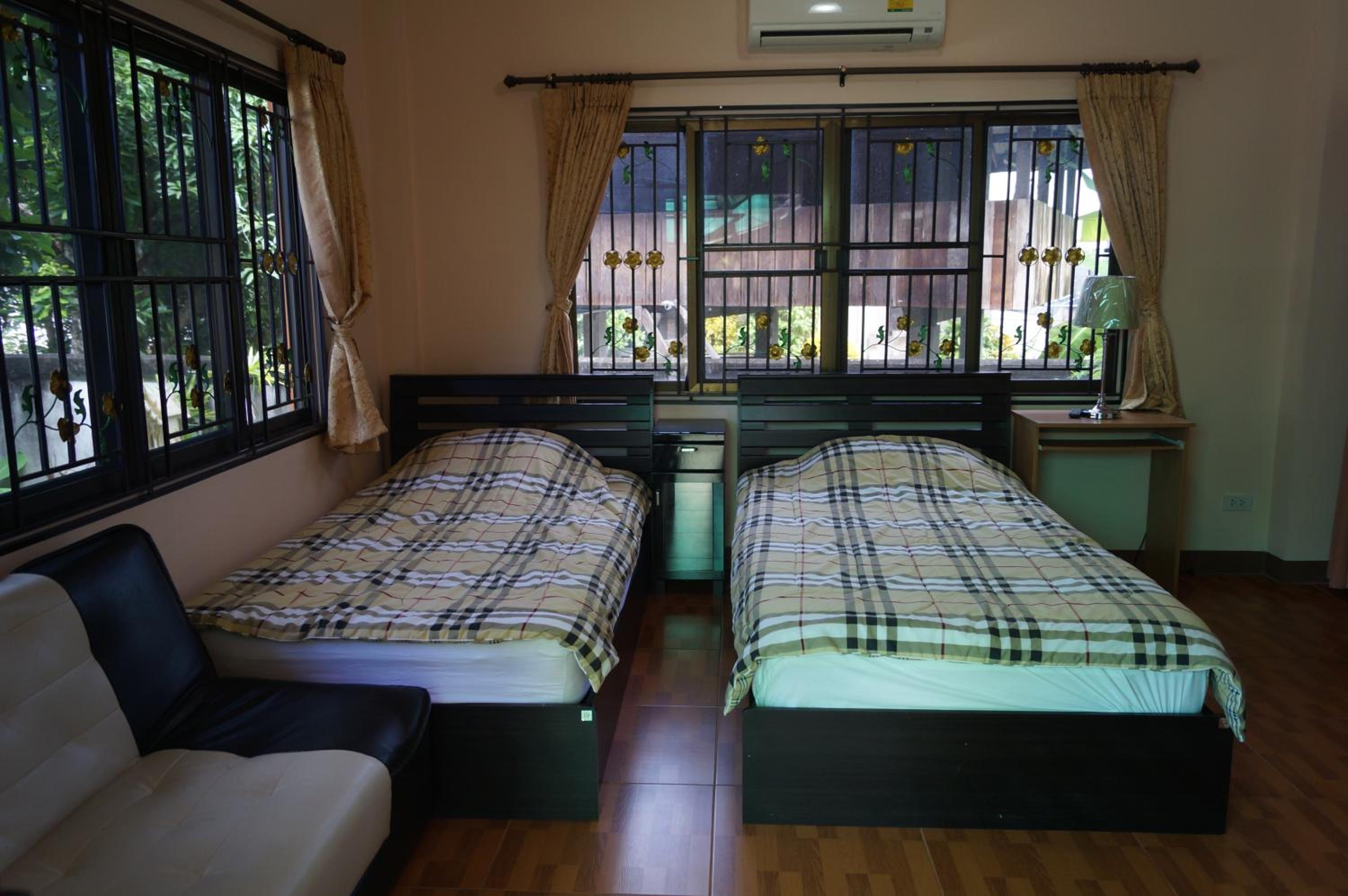 Deluxe Twin Room - Photo 1