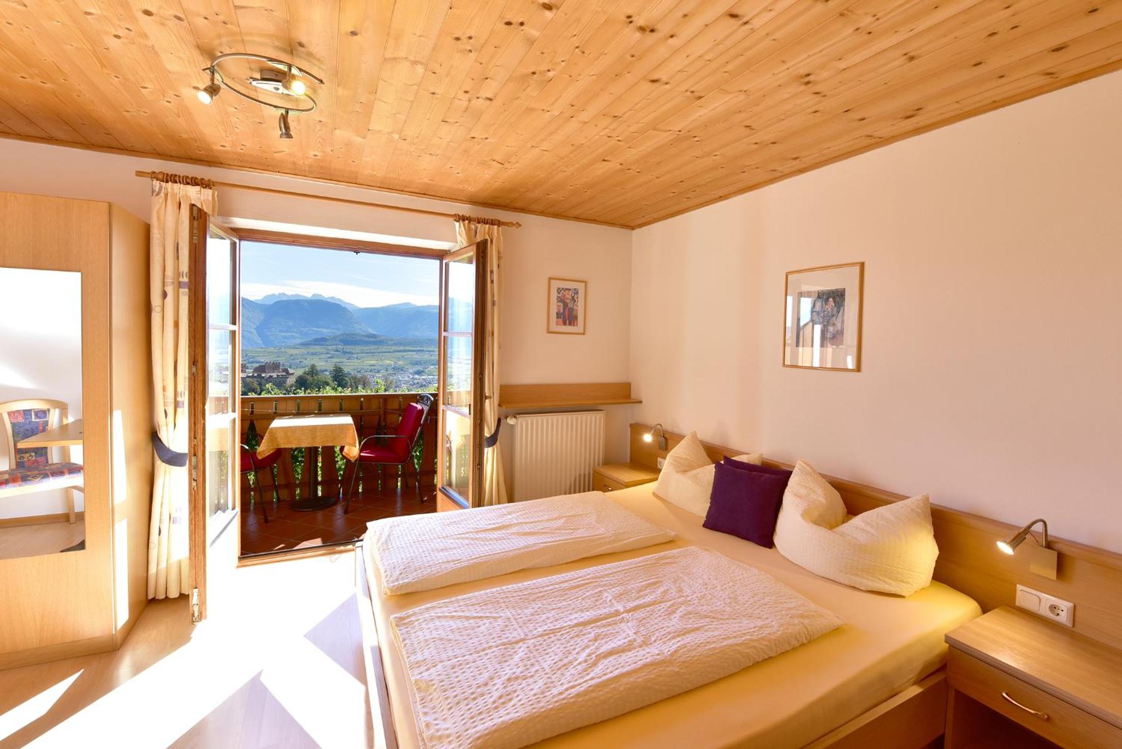 Studio with Balcony