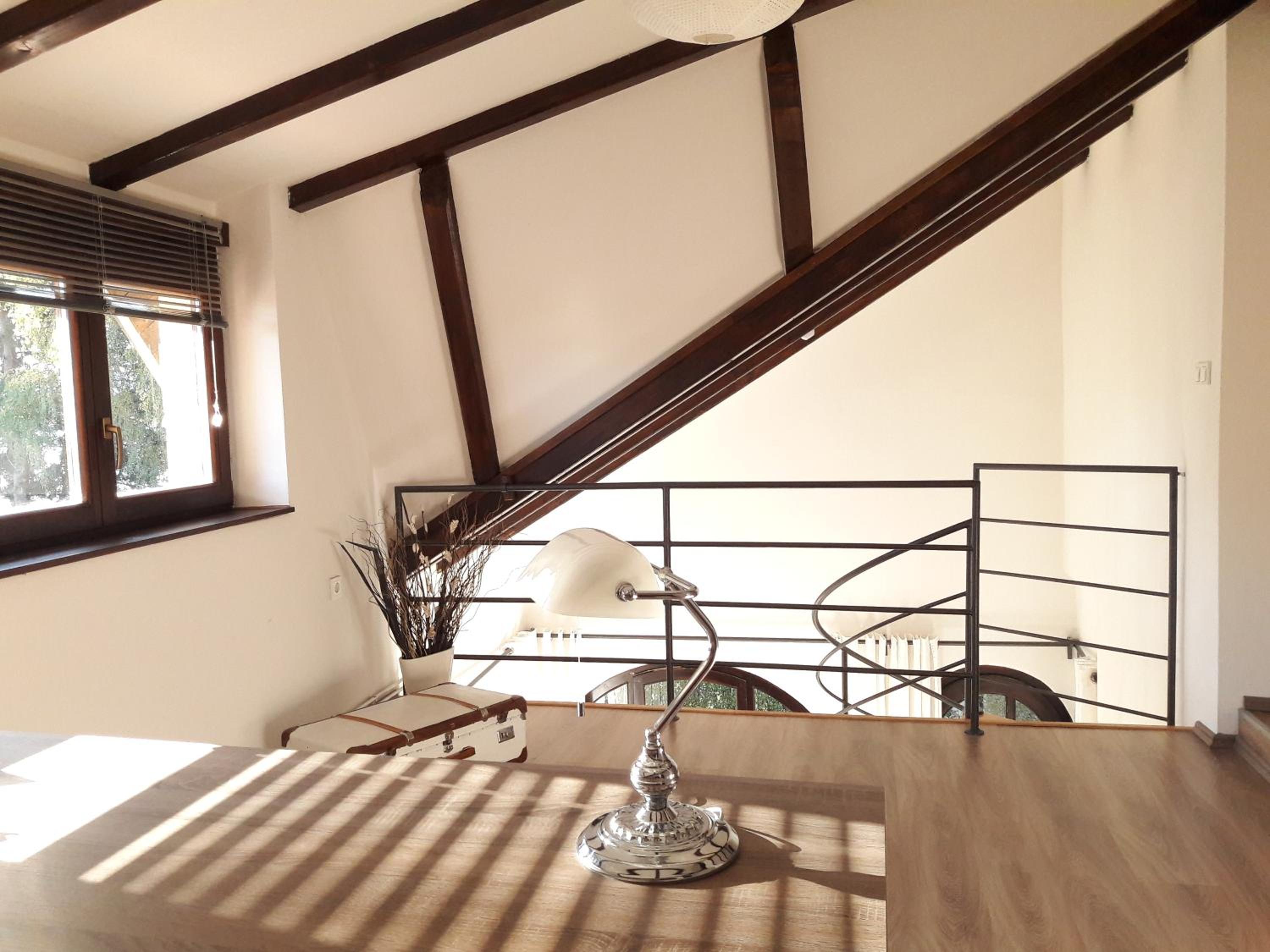 Apartment with Lake View - Photo 6