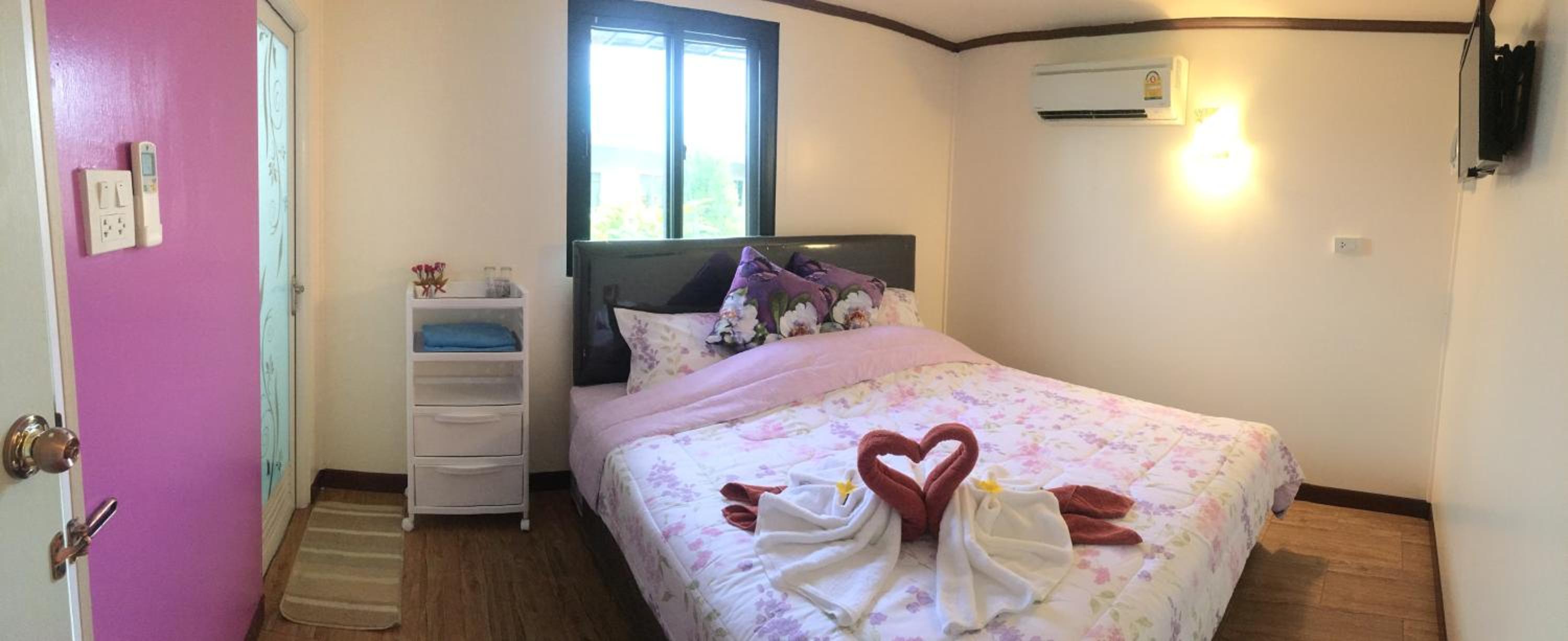 King Room with Mountain View