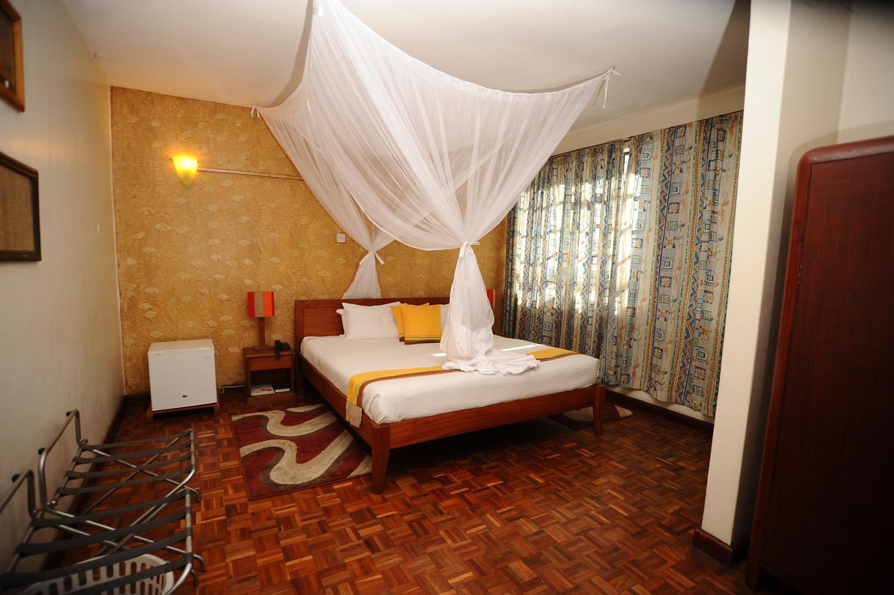Superior Double or Twin Room - Photo 7