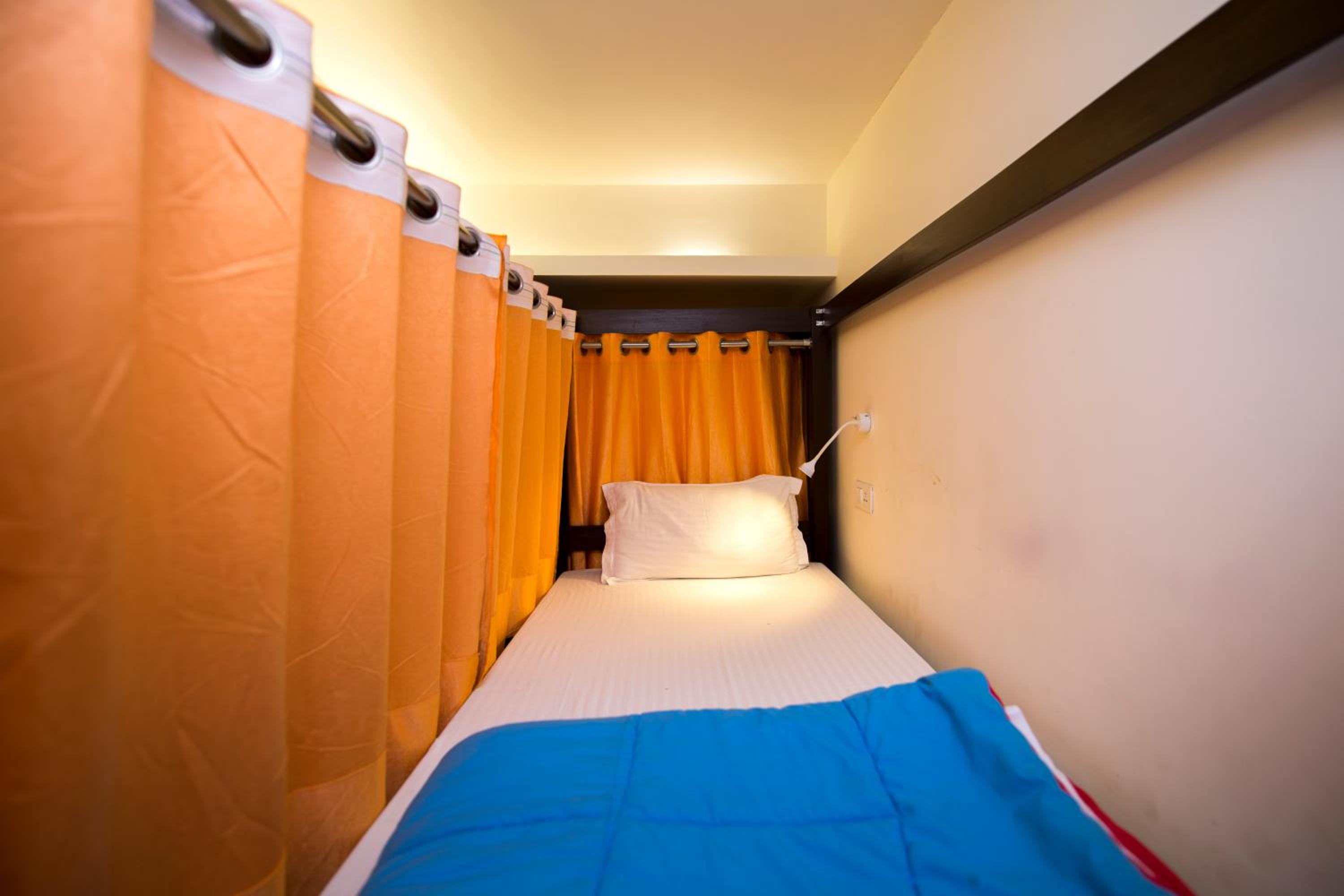 Bed in -14 Bed Mixed Dormitory Room photo 1