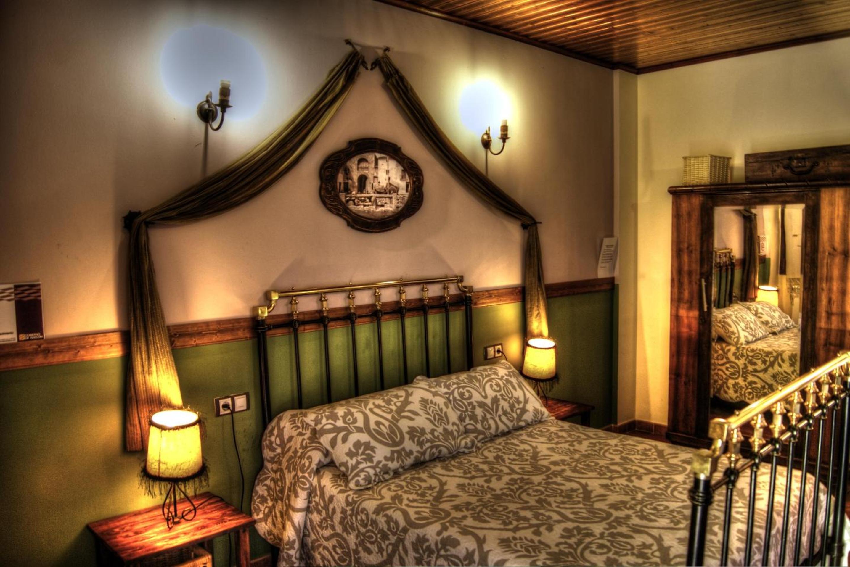 Double or Twin Room - Photo 1