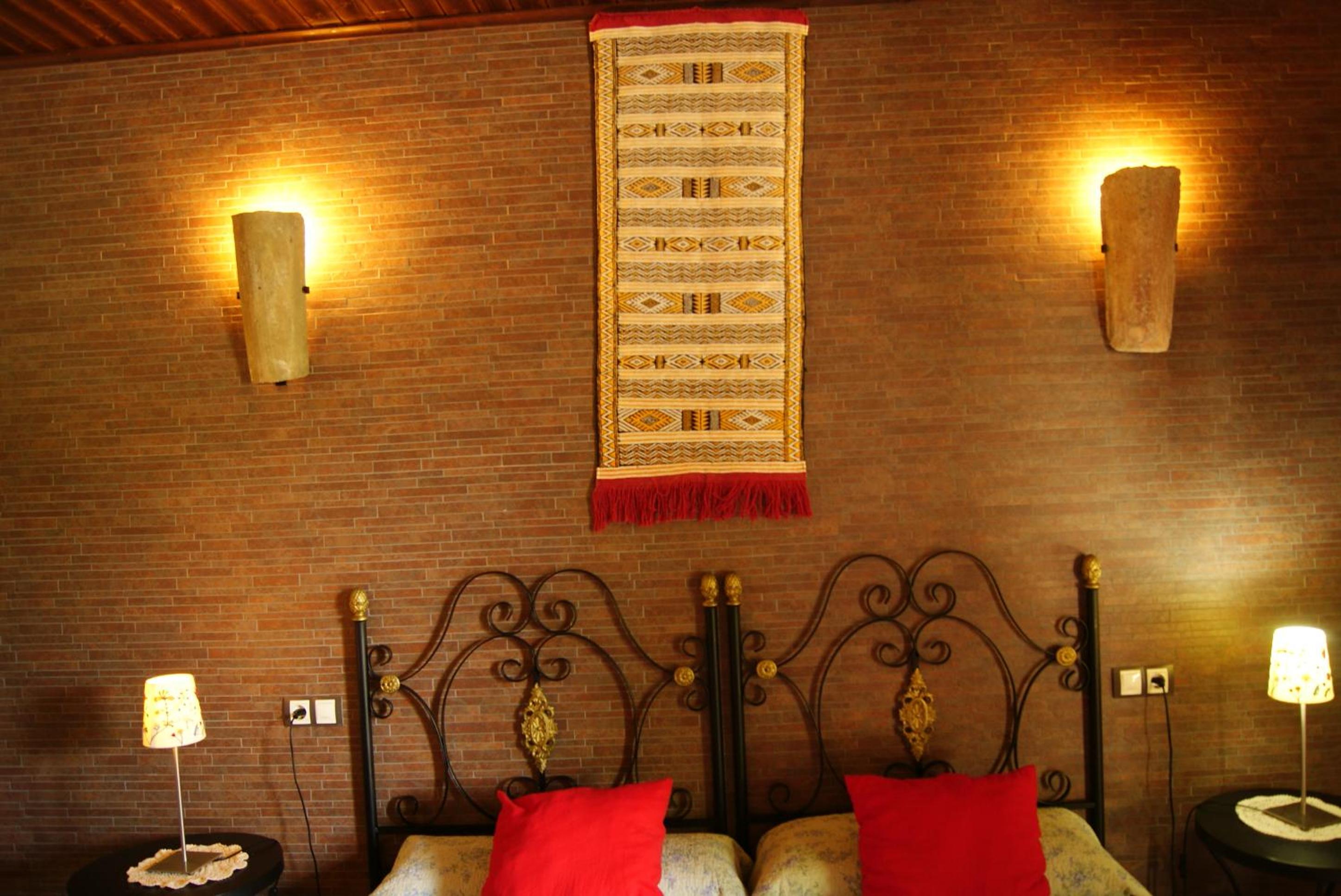 Double or Twin Room - Photo 20